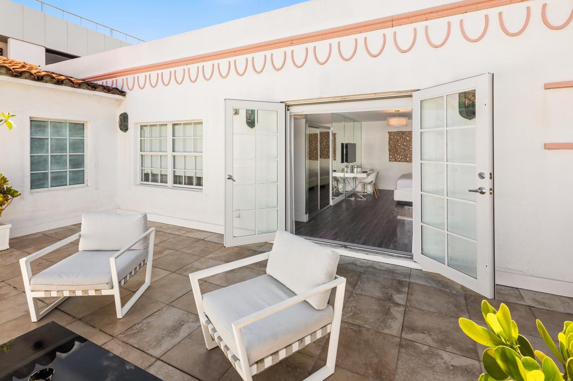 Villa Penthouse Suite Terrace