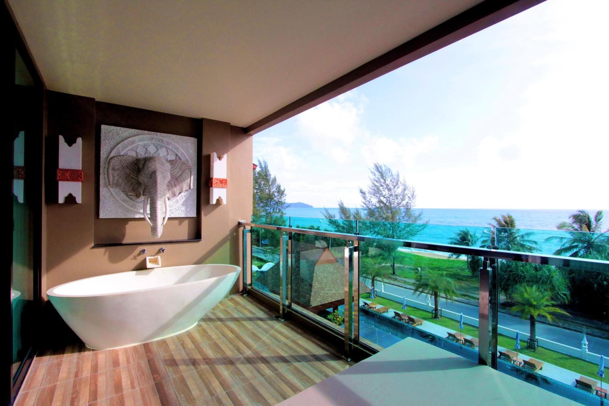 Deluxe Double or Twin Room Sea View