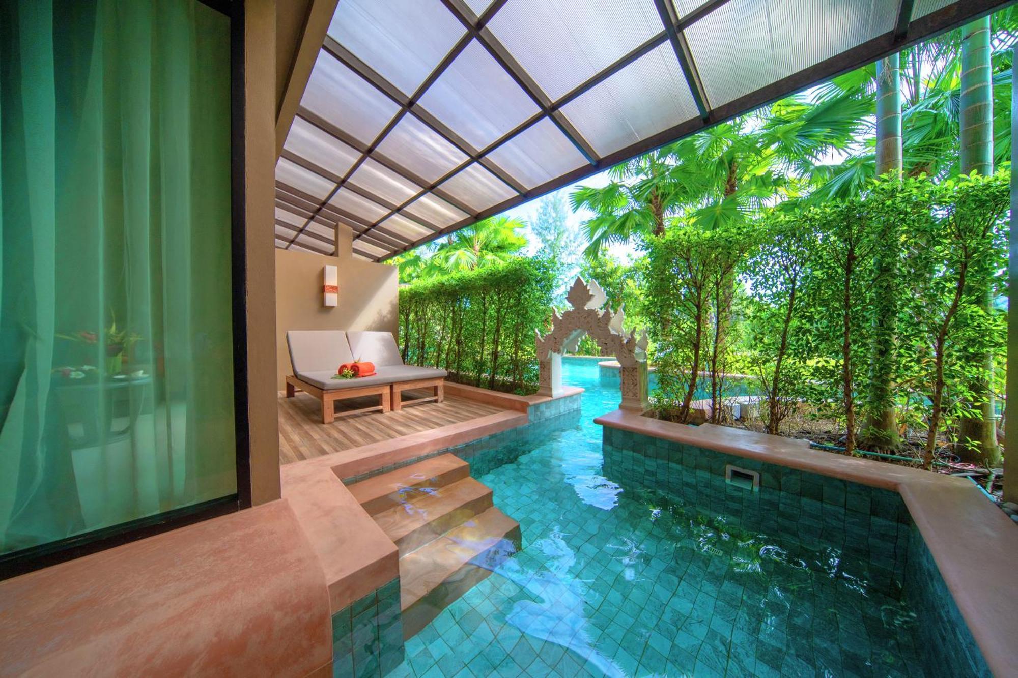 Deluxe Double or Twin Room Pool Access