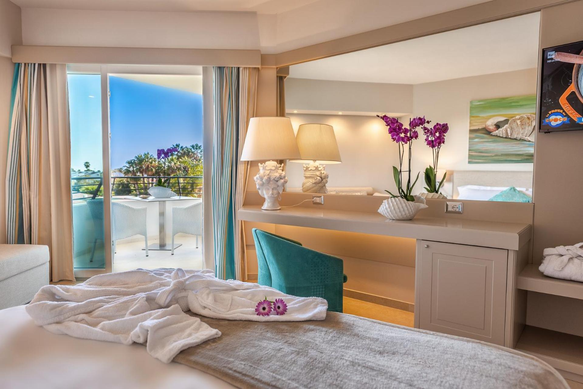 Deluxe Double or Twin Room
