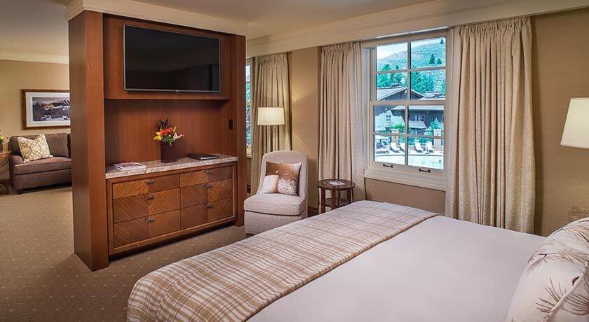 Lodge King Suite
