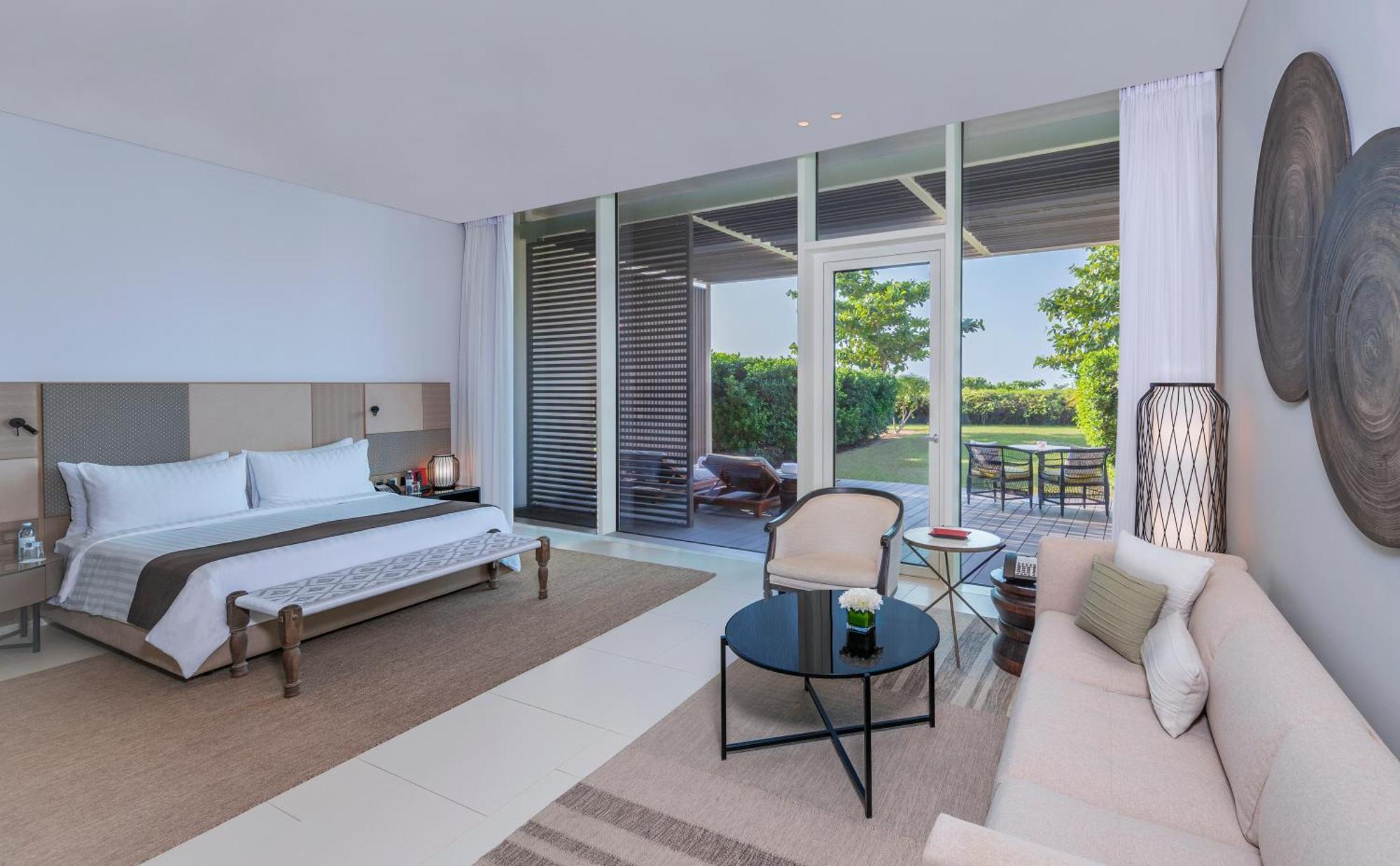 Deluxe Suite Private Garden