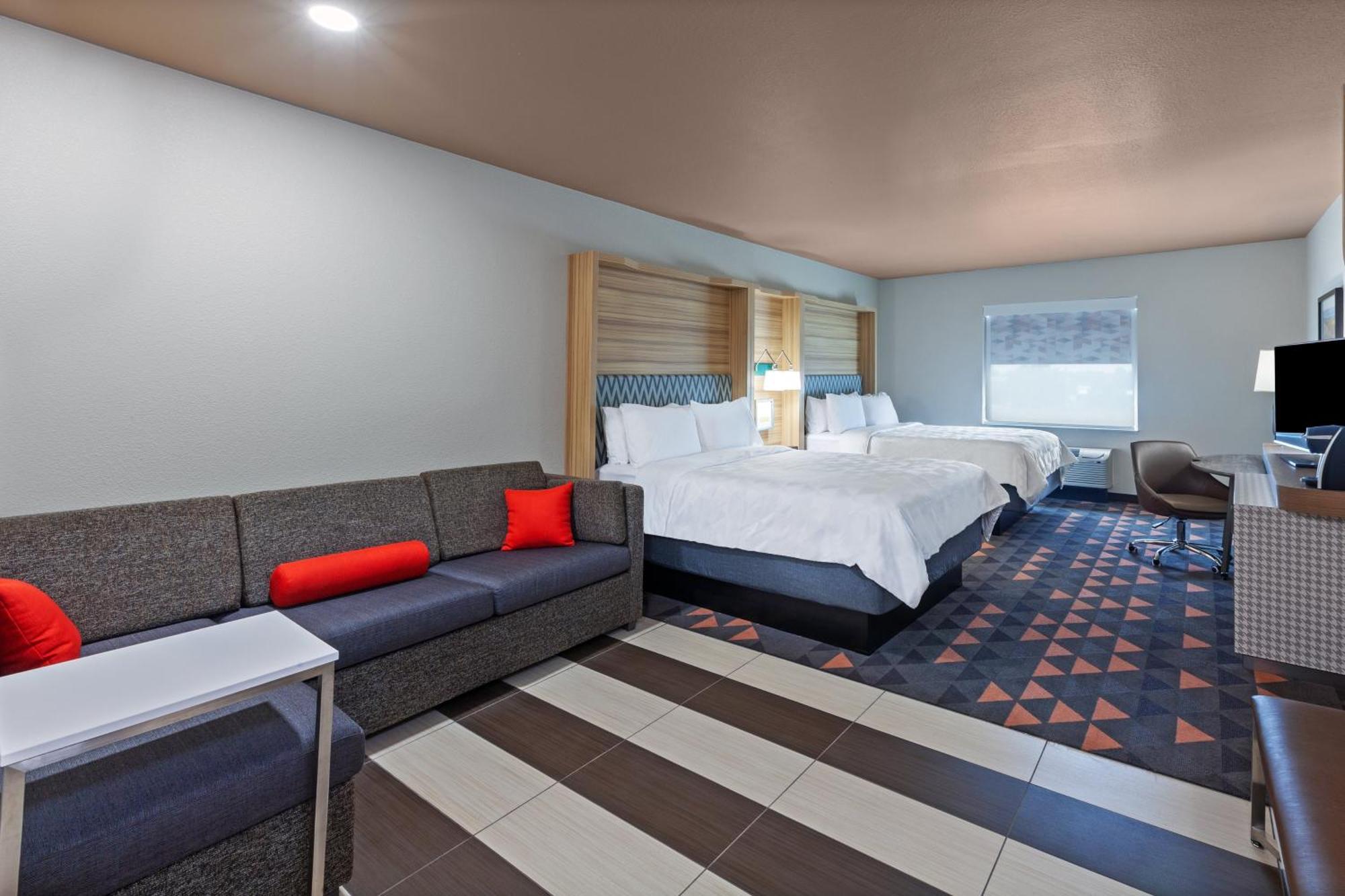 Suite with Two Queen Beds