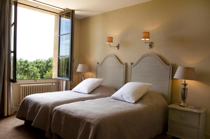 Double Room,1524435754:JPEG