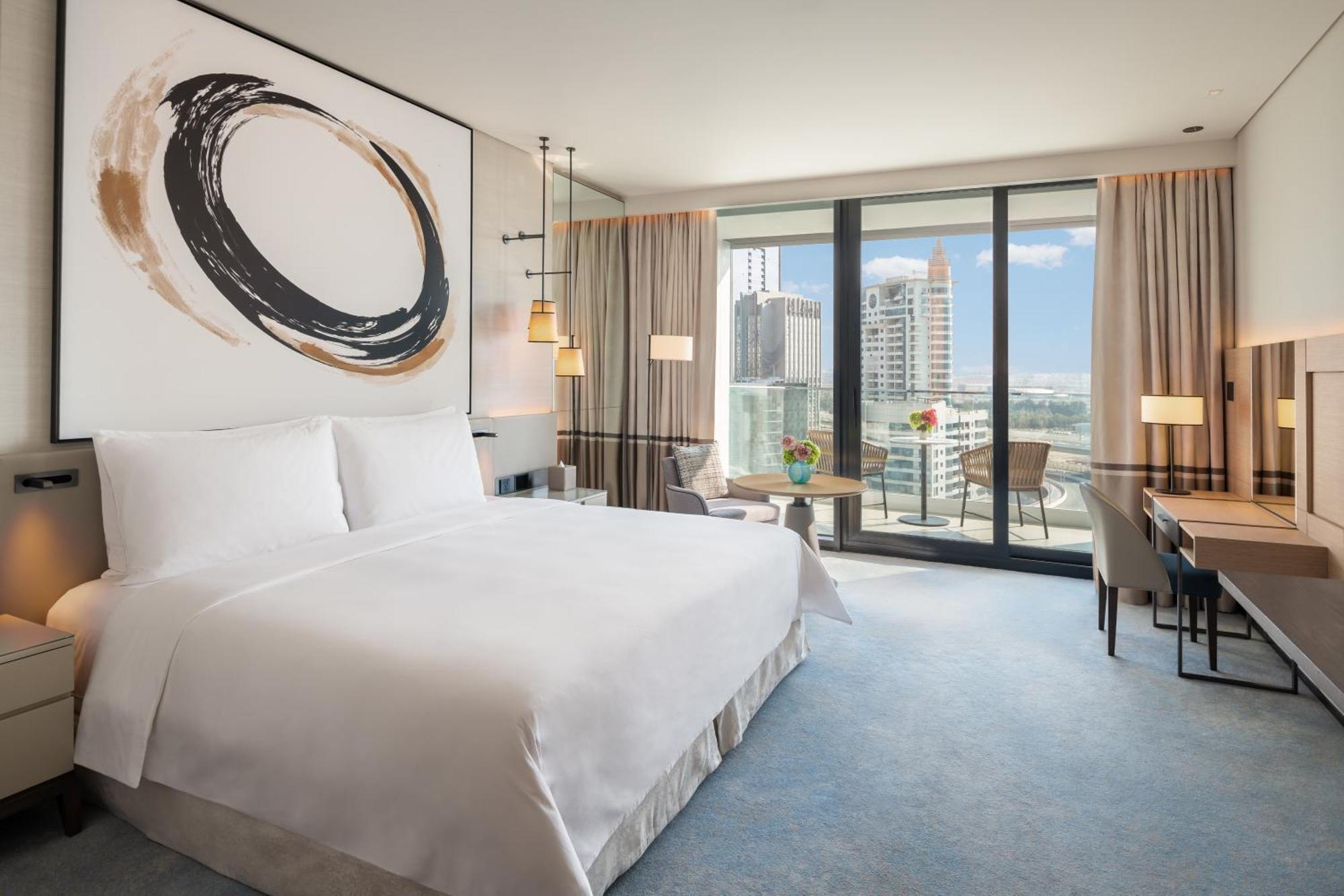 Deluxe Marina City View Room Balcony