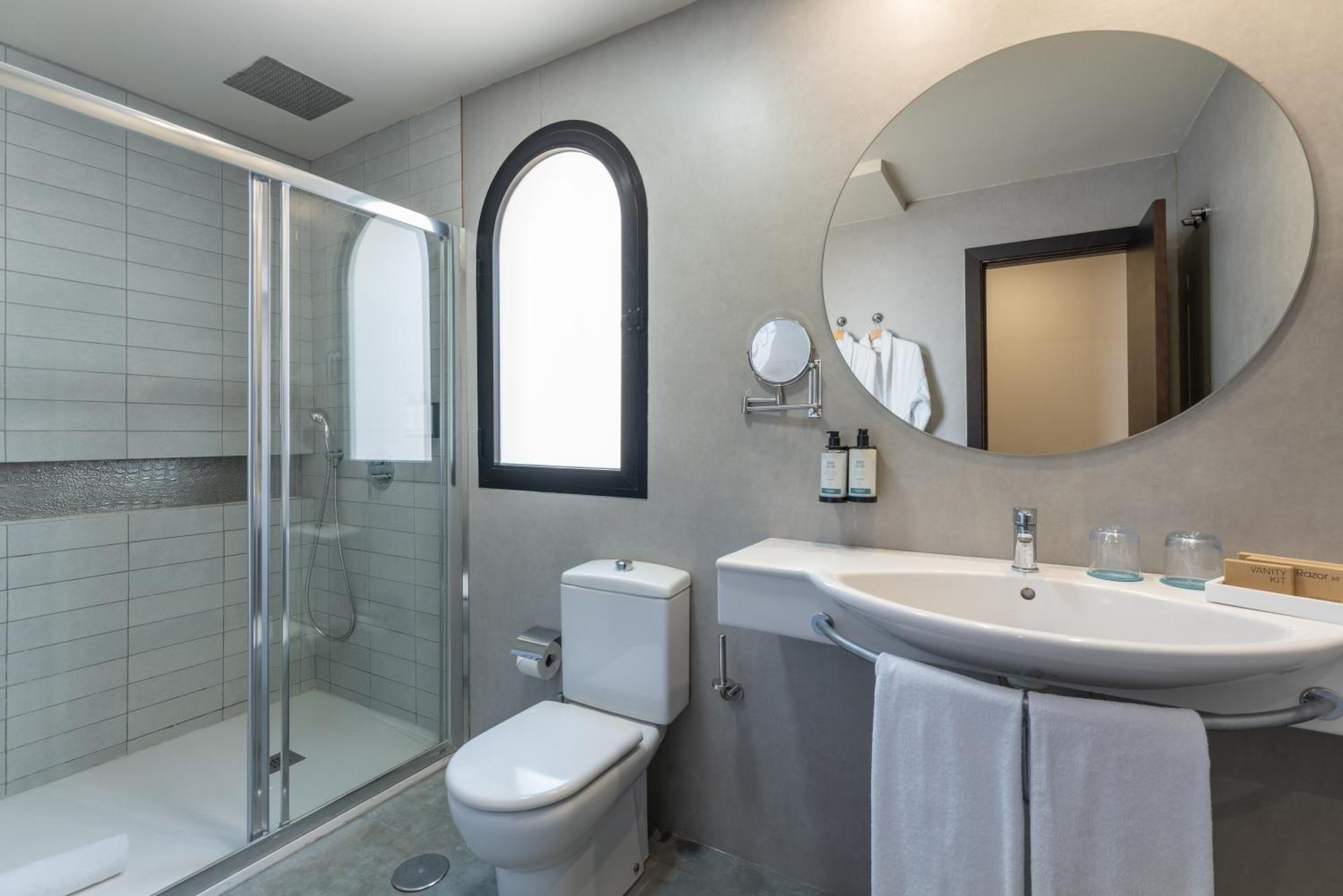 Junior Suite,1472115424:JPEG