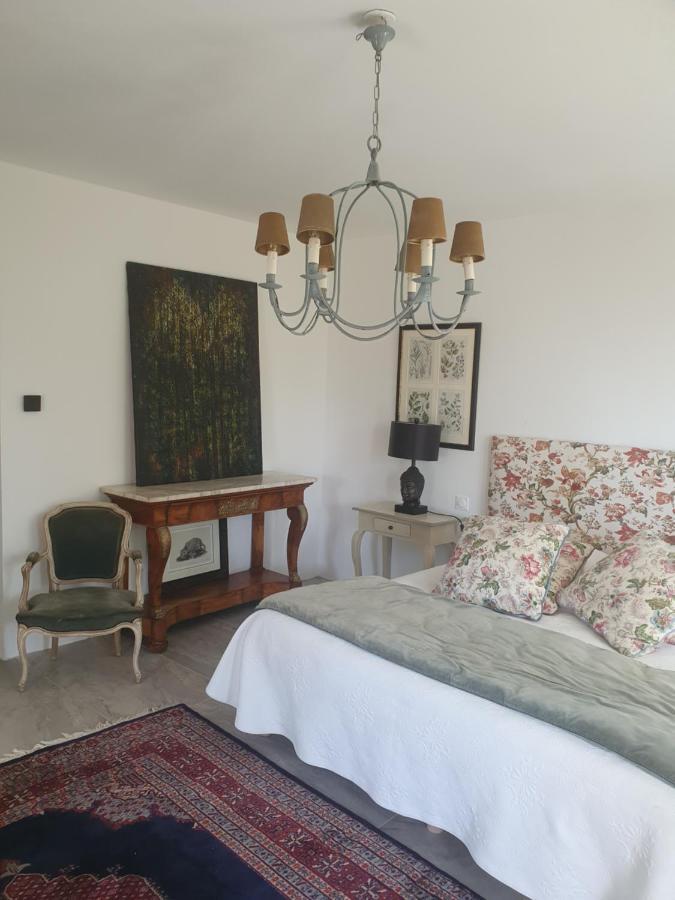 Chambre Lit King-Size avec Balcon