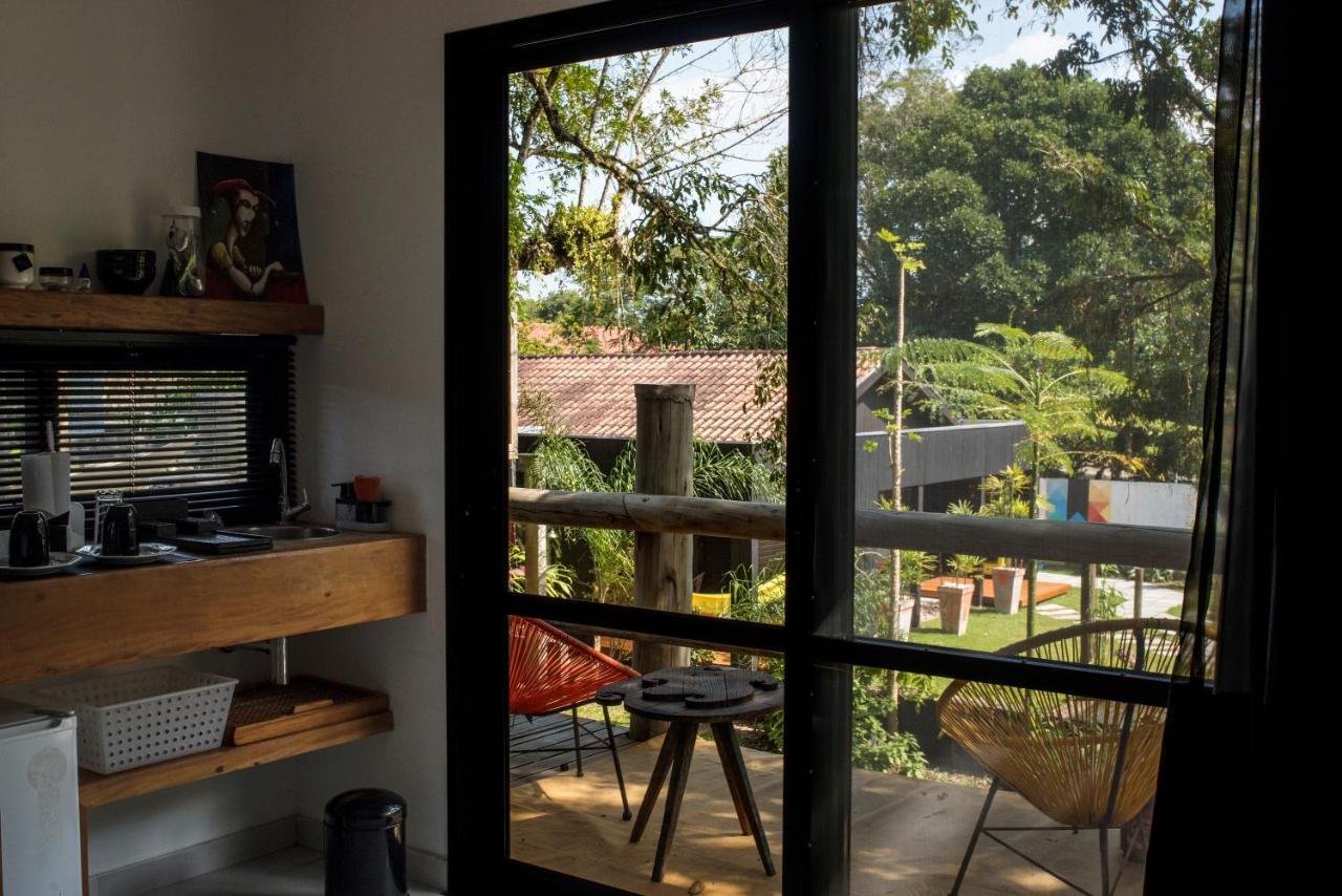 Quarto Queen com Vista para o Jardim