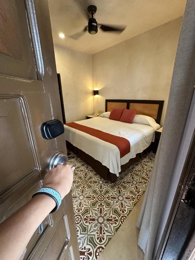Standard King Room,1498701757:JPEG