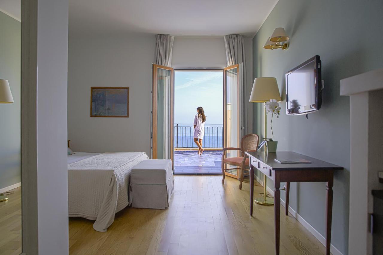 Junior Suite Sea View,1498746241:JPEG