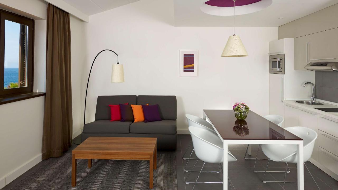 Premium One-Bedroom Apartment Sea Side
