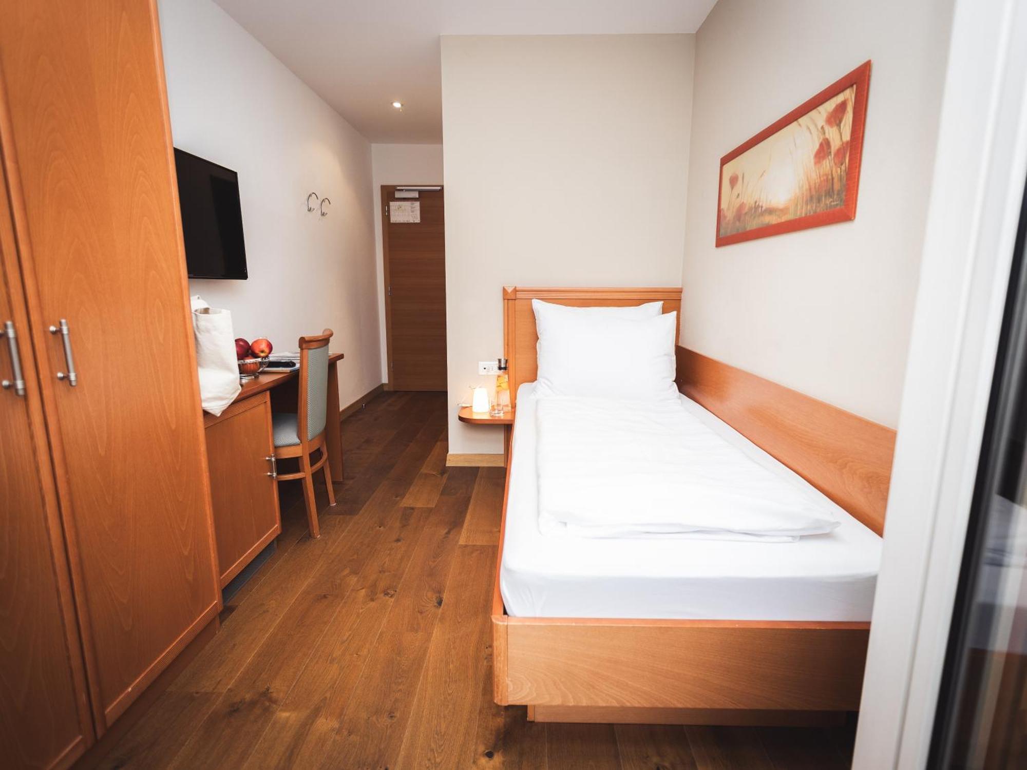 Superior Single Room,1499741842:JPEG
