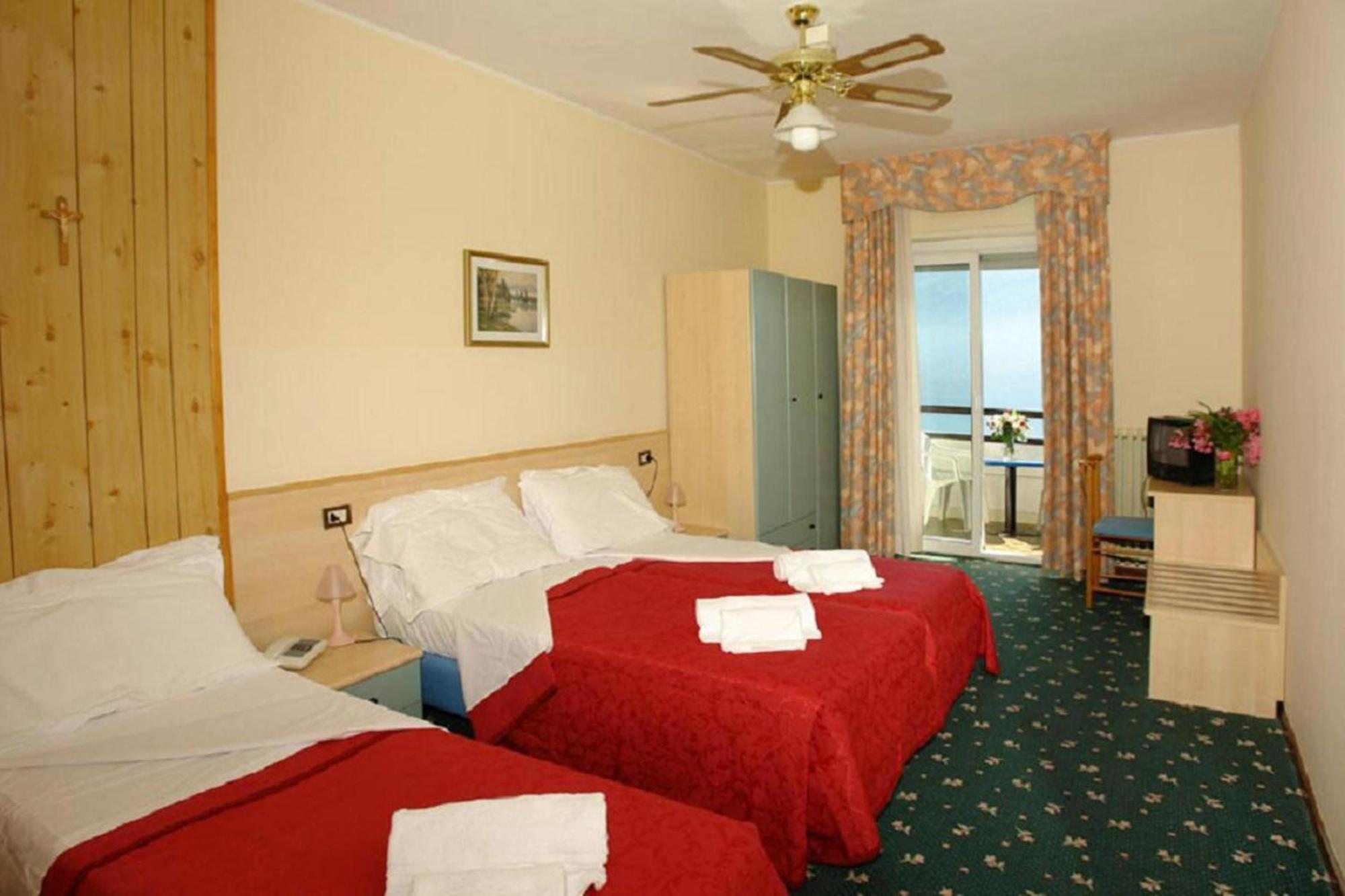 Dreibettzimmer mit Seeblick