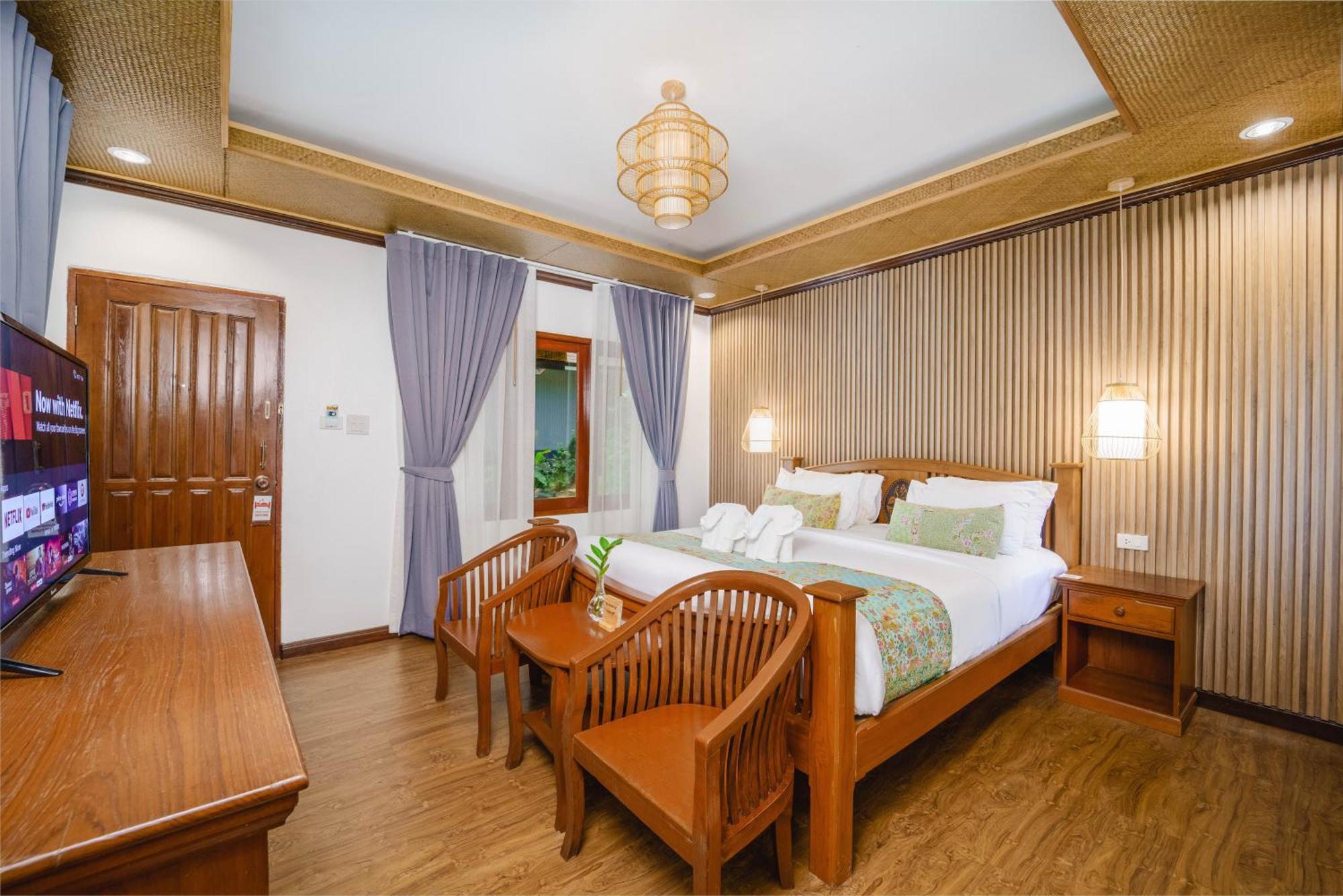 Garden Cottage- Free Beach Shuttle