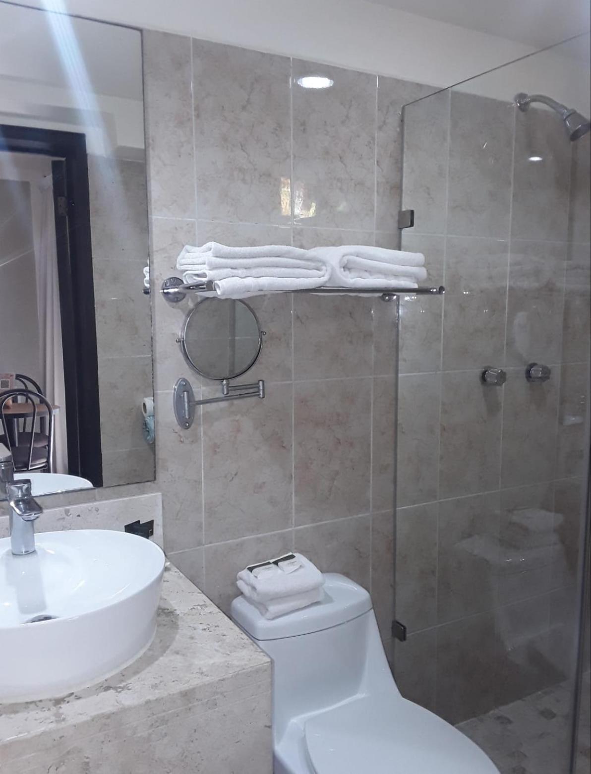 Habitación Doble con balcón - 2 camas dobles