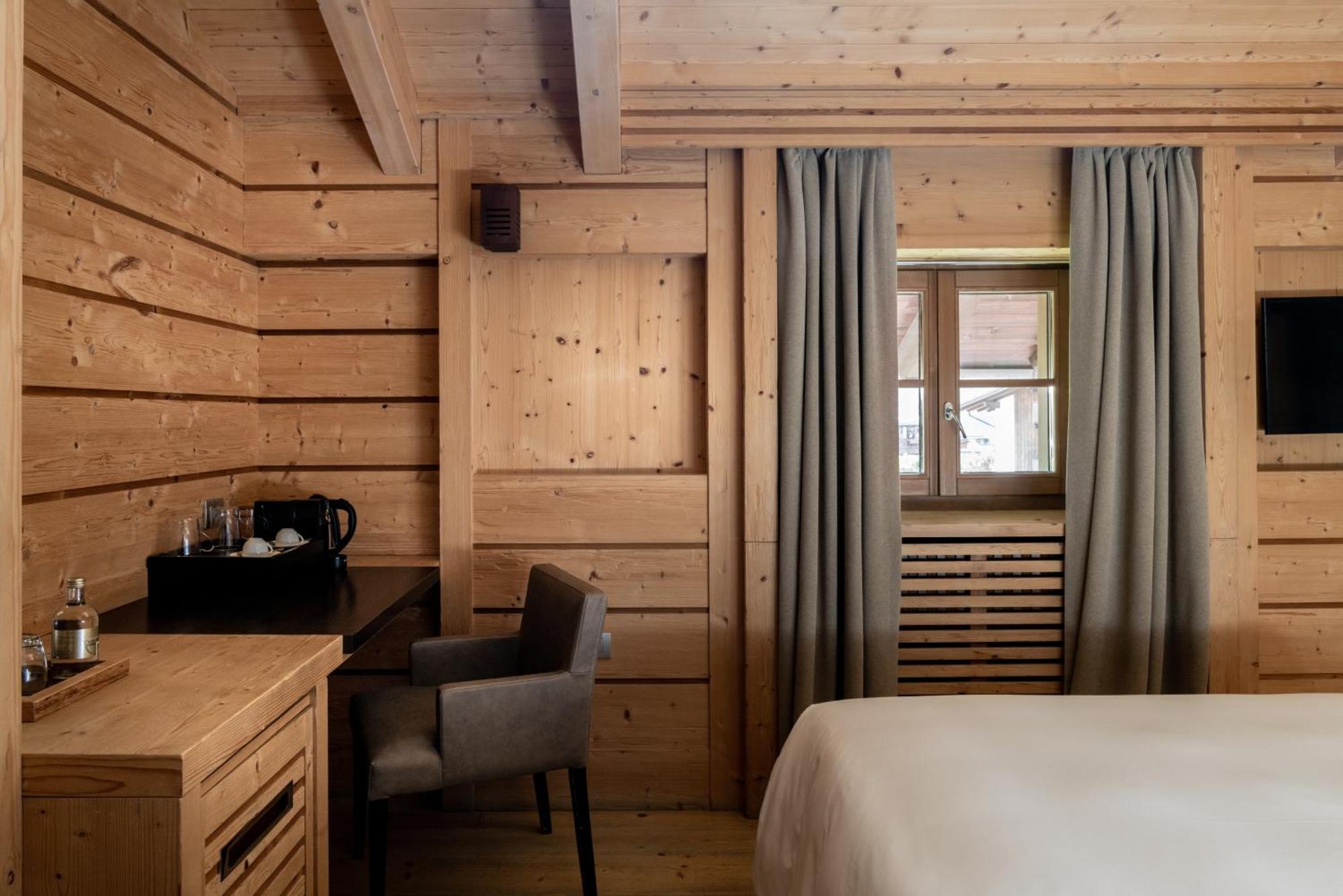 Superior Double Room,1553434429:JPEG