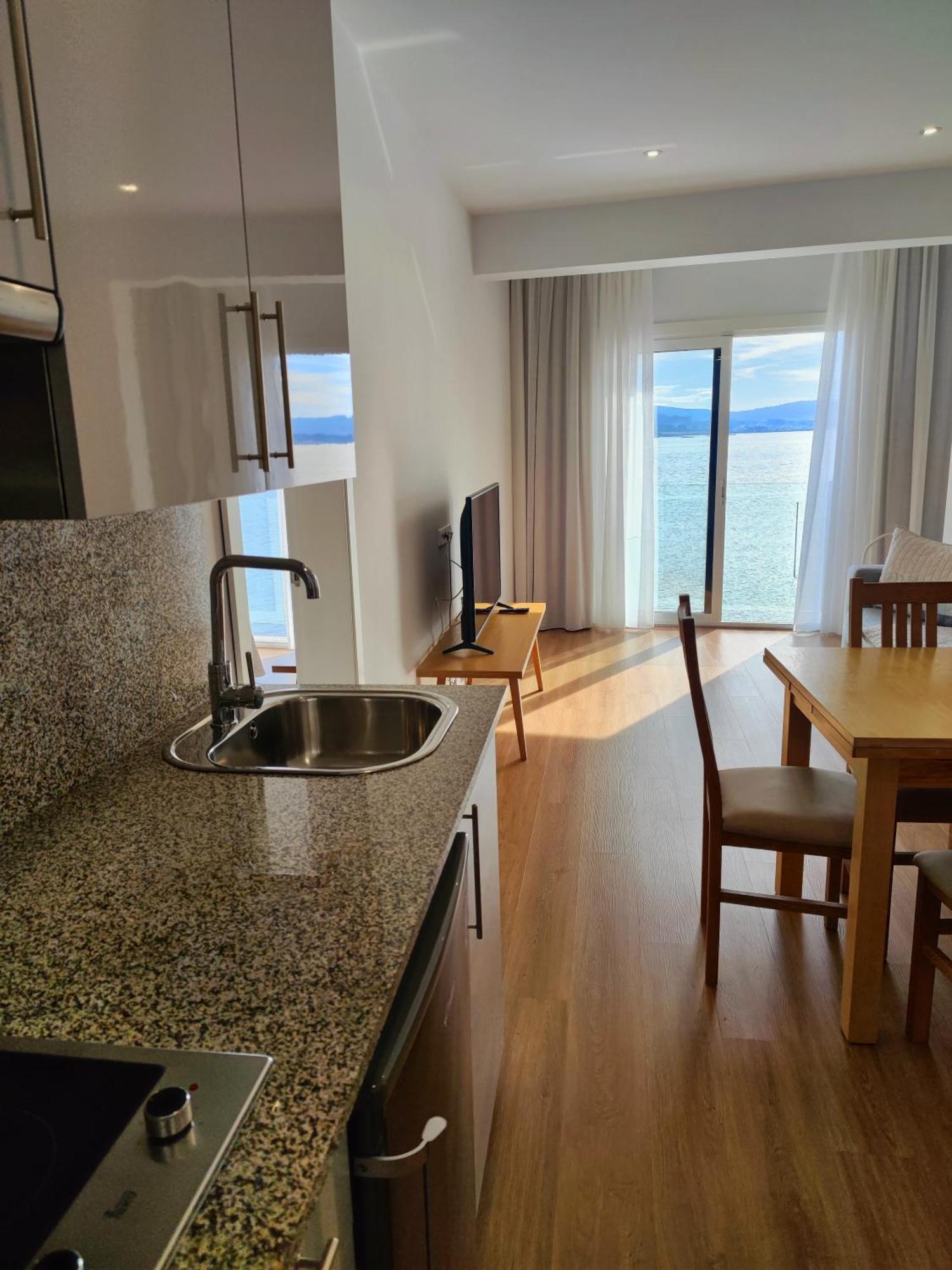 Apartment Sea View,1499686561:JPEG