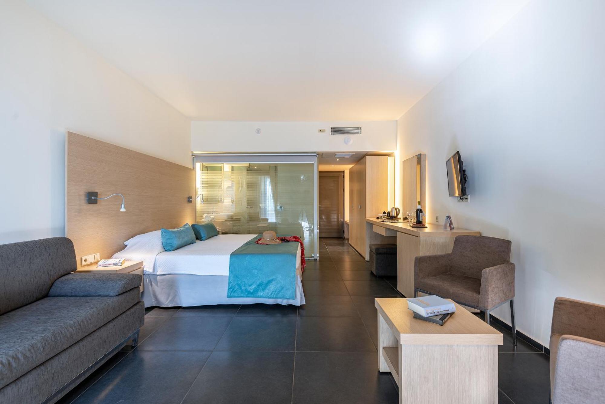 Doppelzimmer mit Blick ins Landesinnere