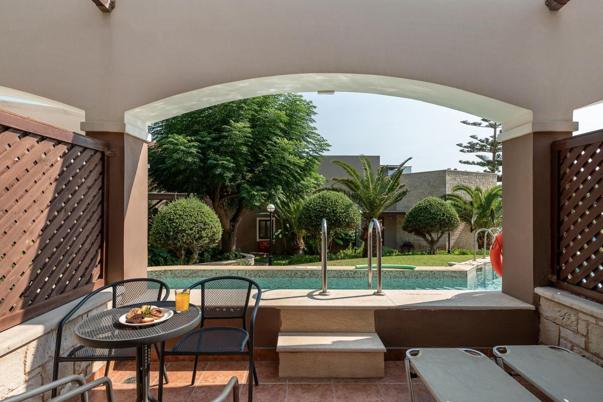 Family Suite Garden View Sharing Pool,1534794673:JPEG