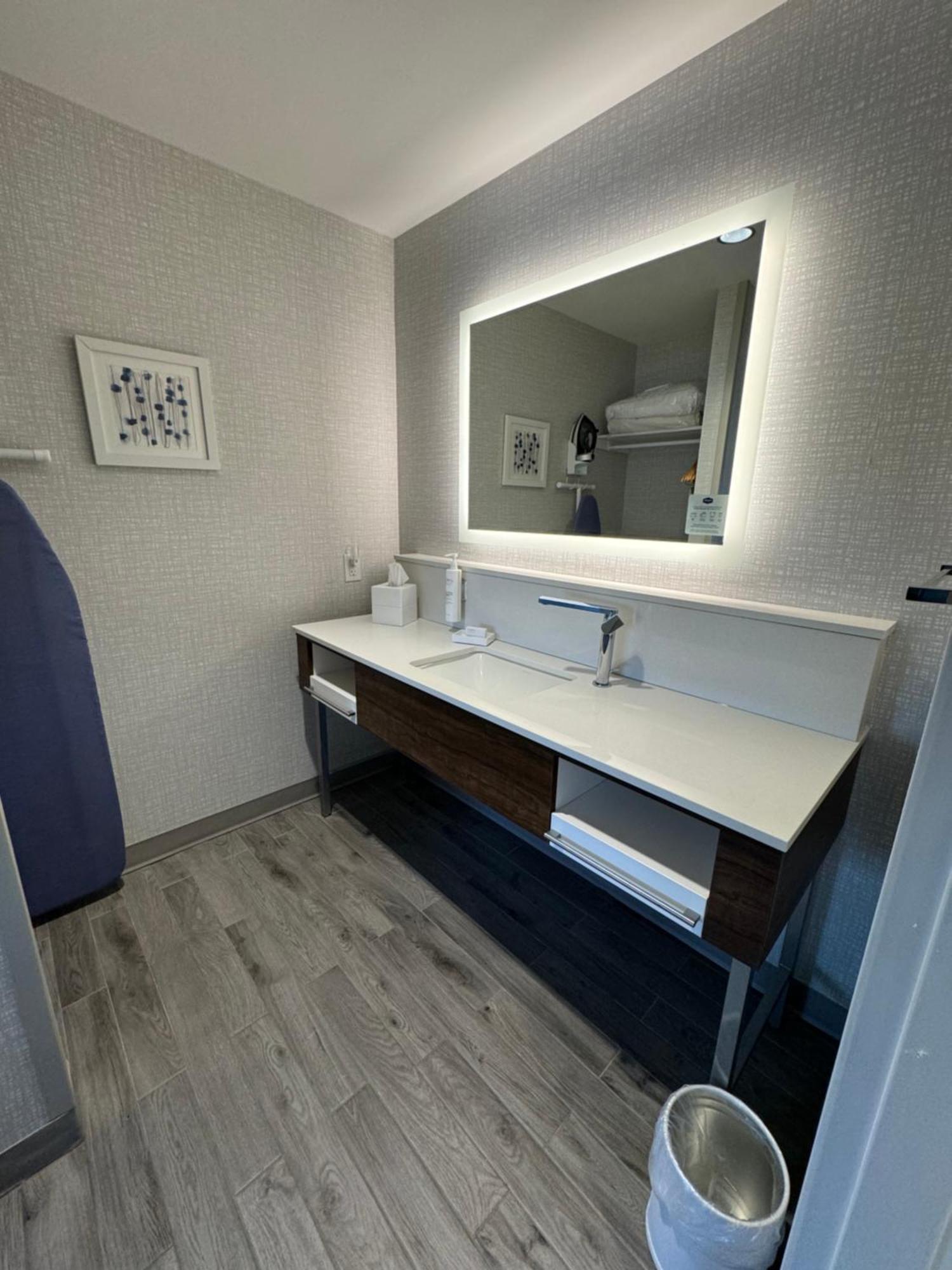 King Studio Suite Non Smoking