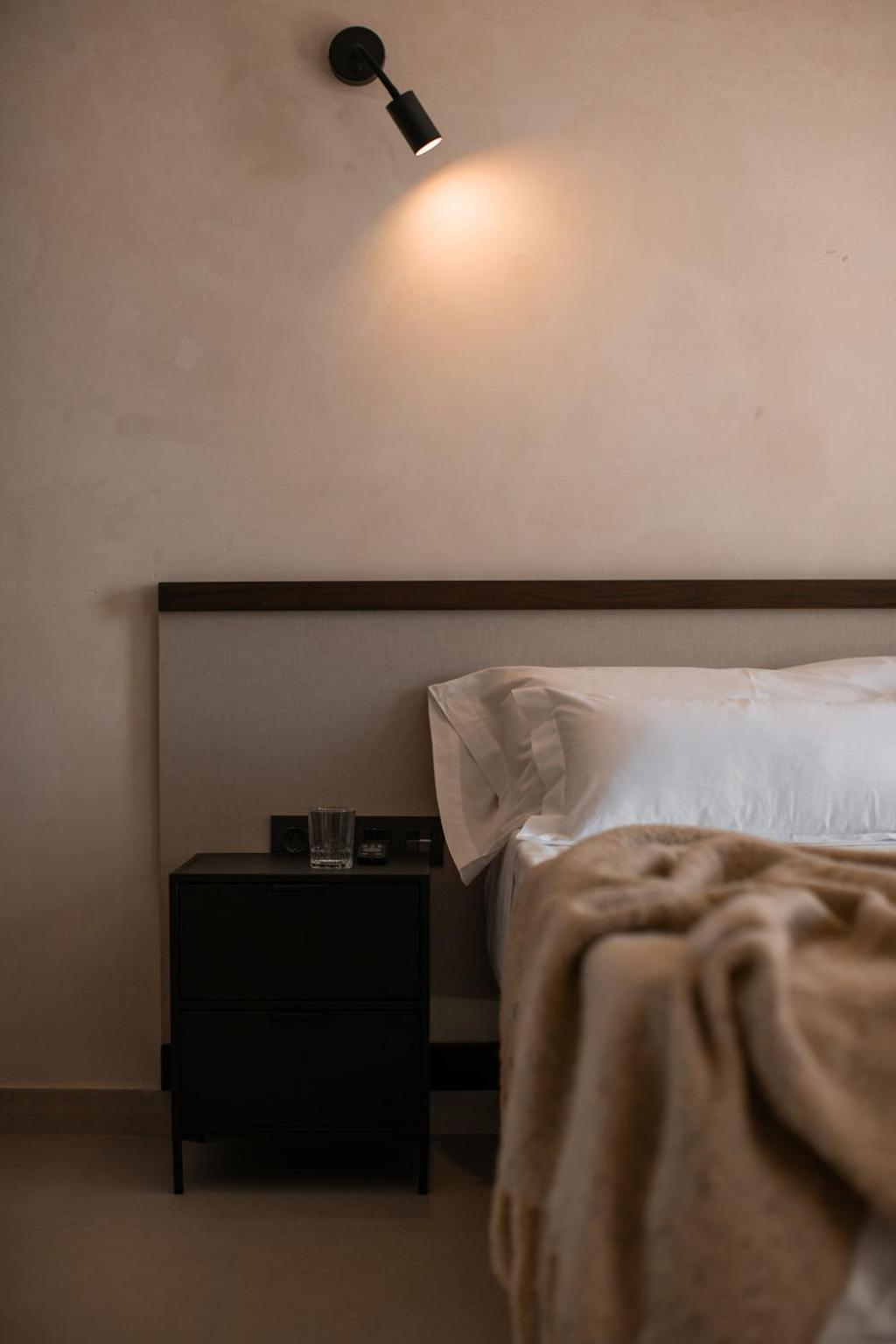 One-Bedroom Deluxe Apartment