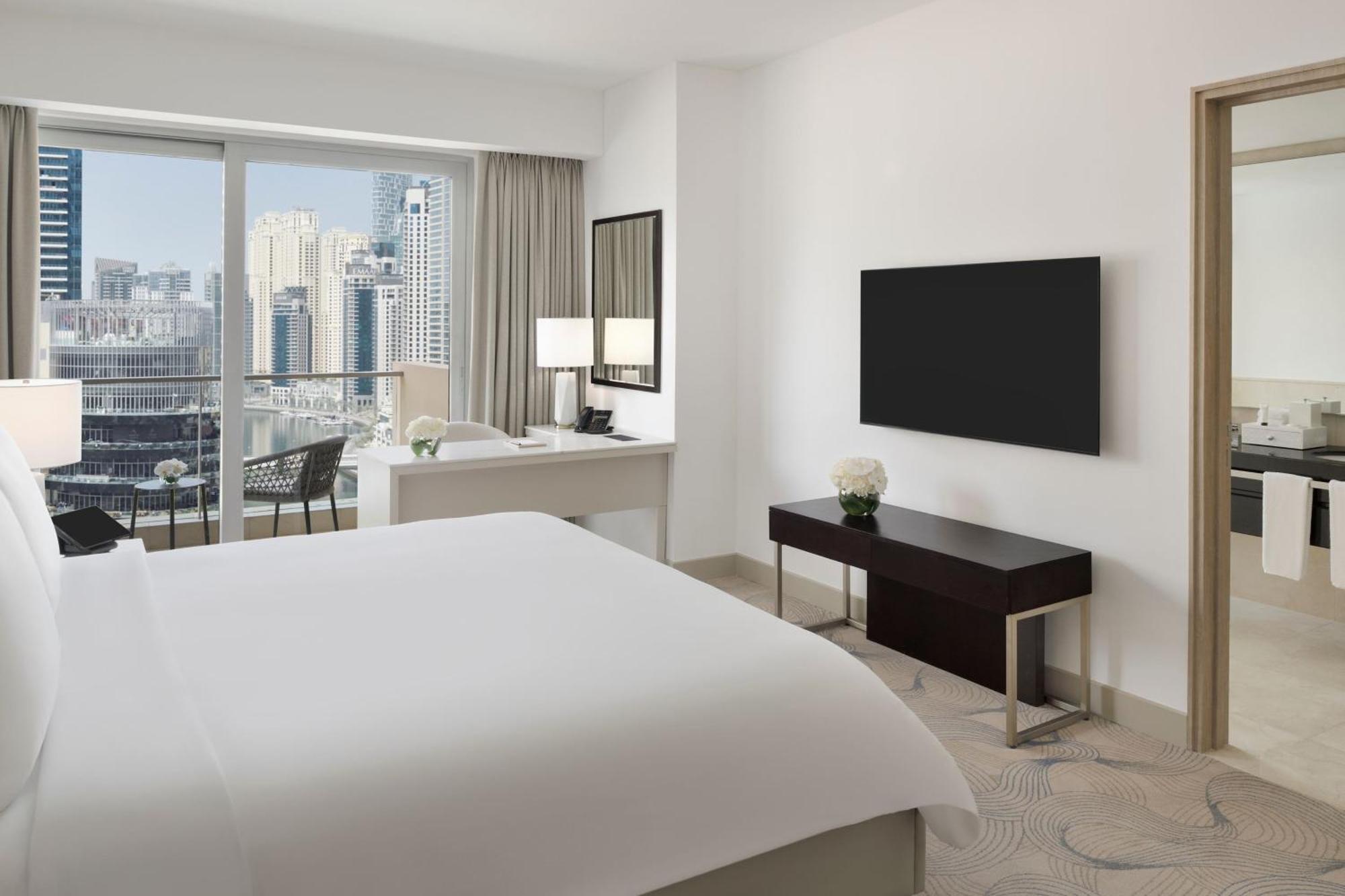 Deluxe Kamer met Uitzicht op de Jachthaven, kingsize bed, inclusief directe toegang tot Dubai Marina Mall & Marina Walk
