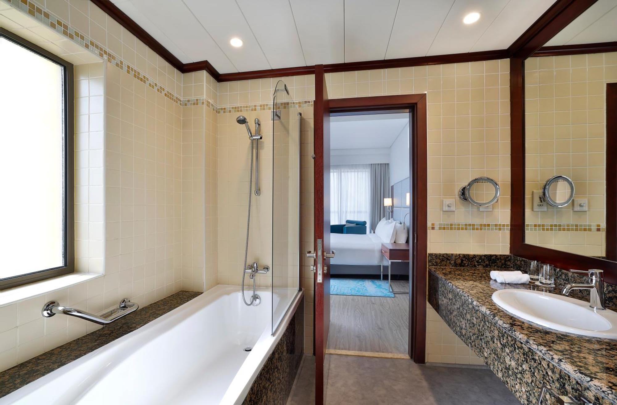 Three-Bedroom Family Suite Balcony,1533688474:JPEG