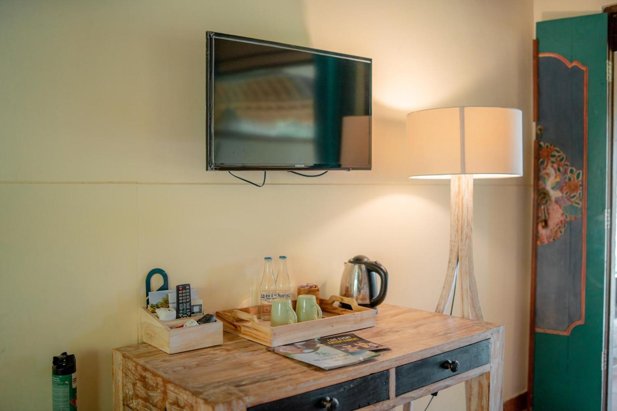 Deluxe Studio