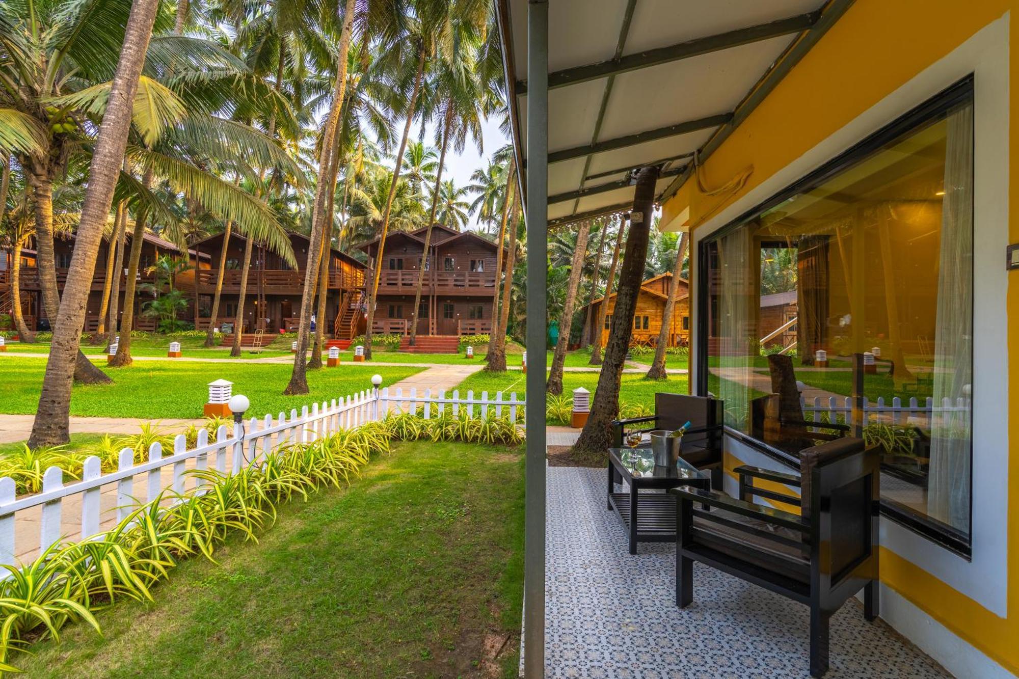Garden View Villa Jacuzzi on Food & Beverages 21 Happy Hours