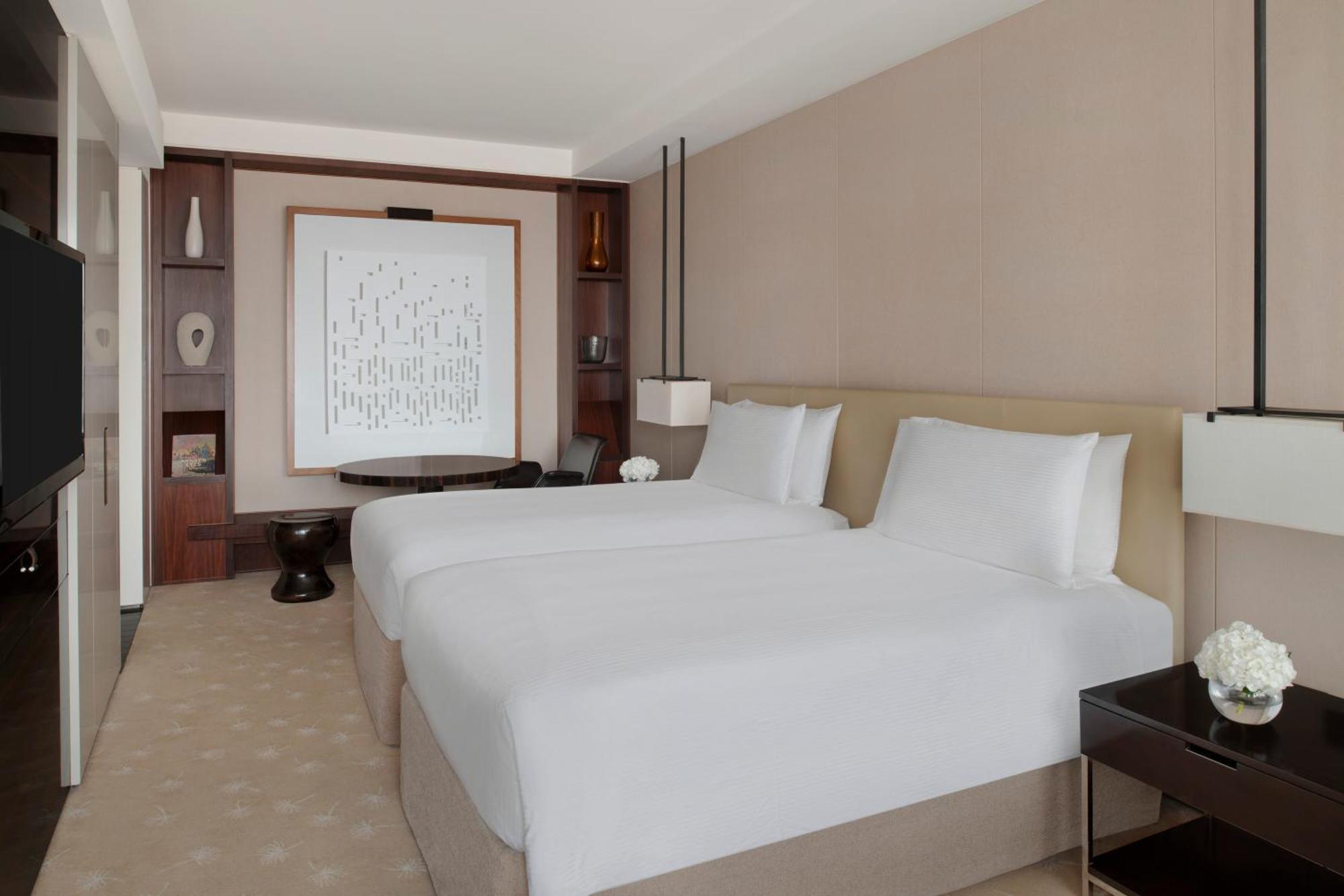 Classic Twin Room Waterfront View