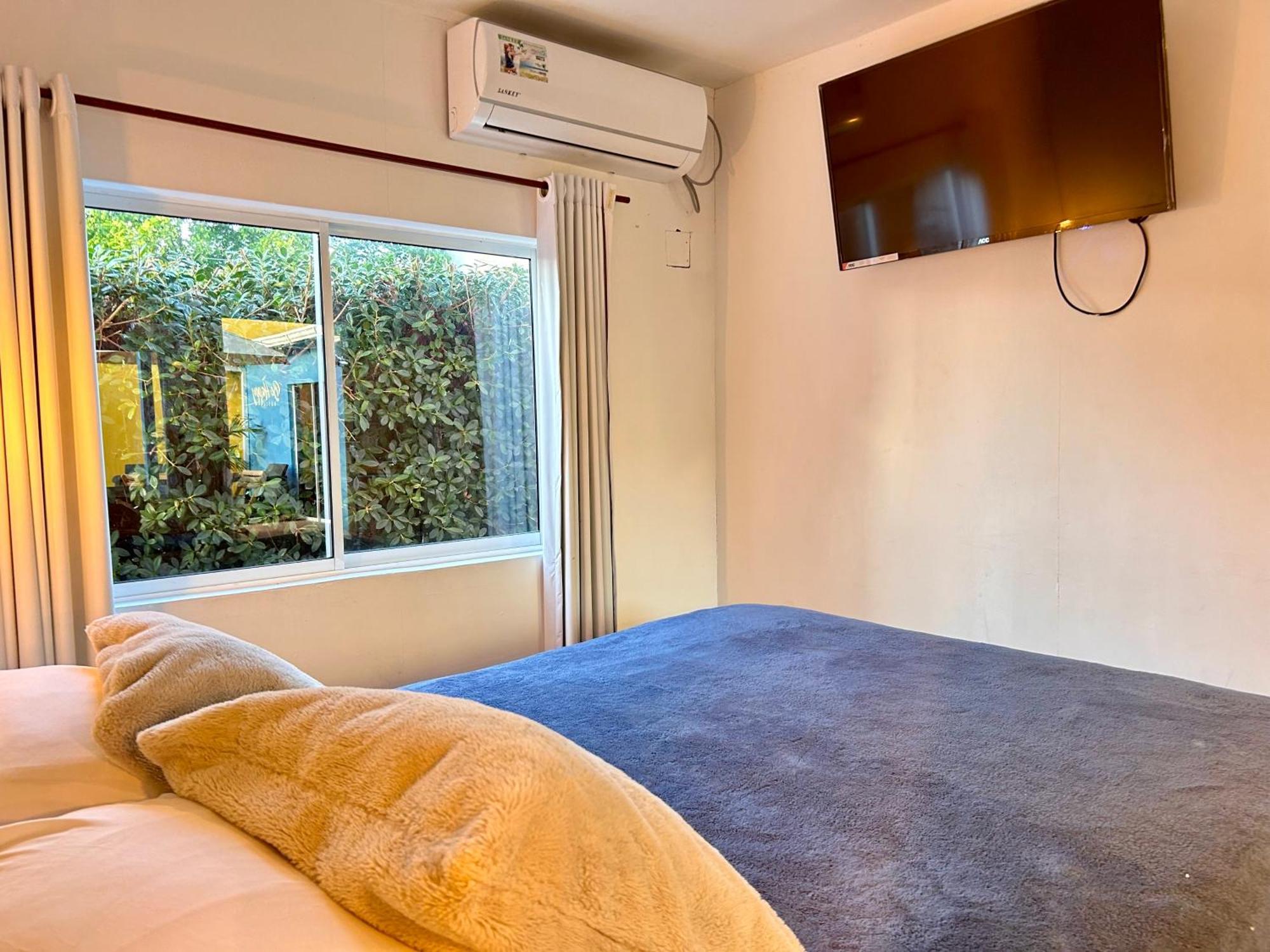 Triple Room Private Bathroom