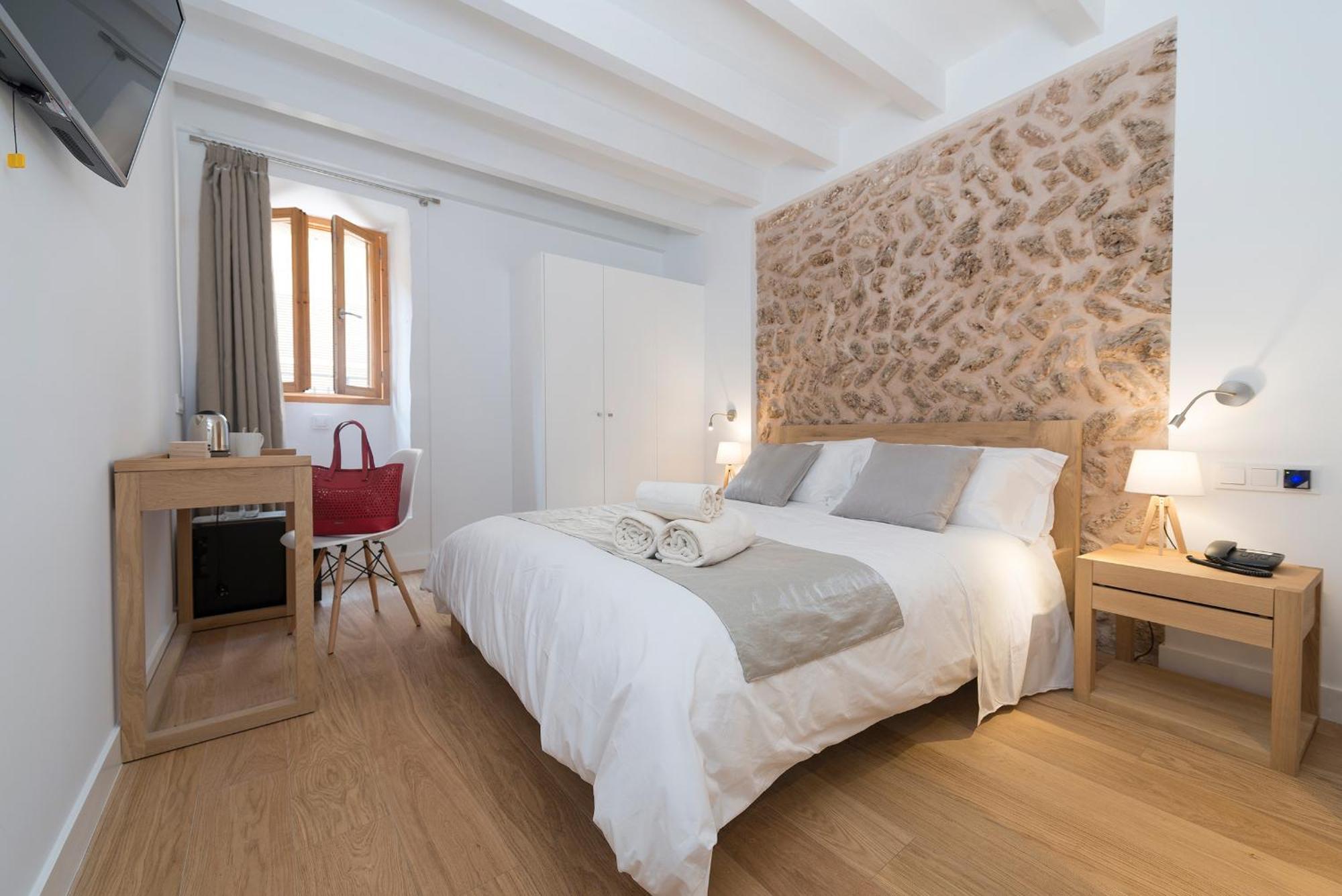 Superior Double Room Quinze