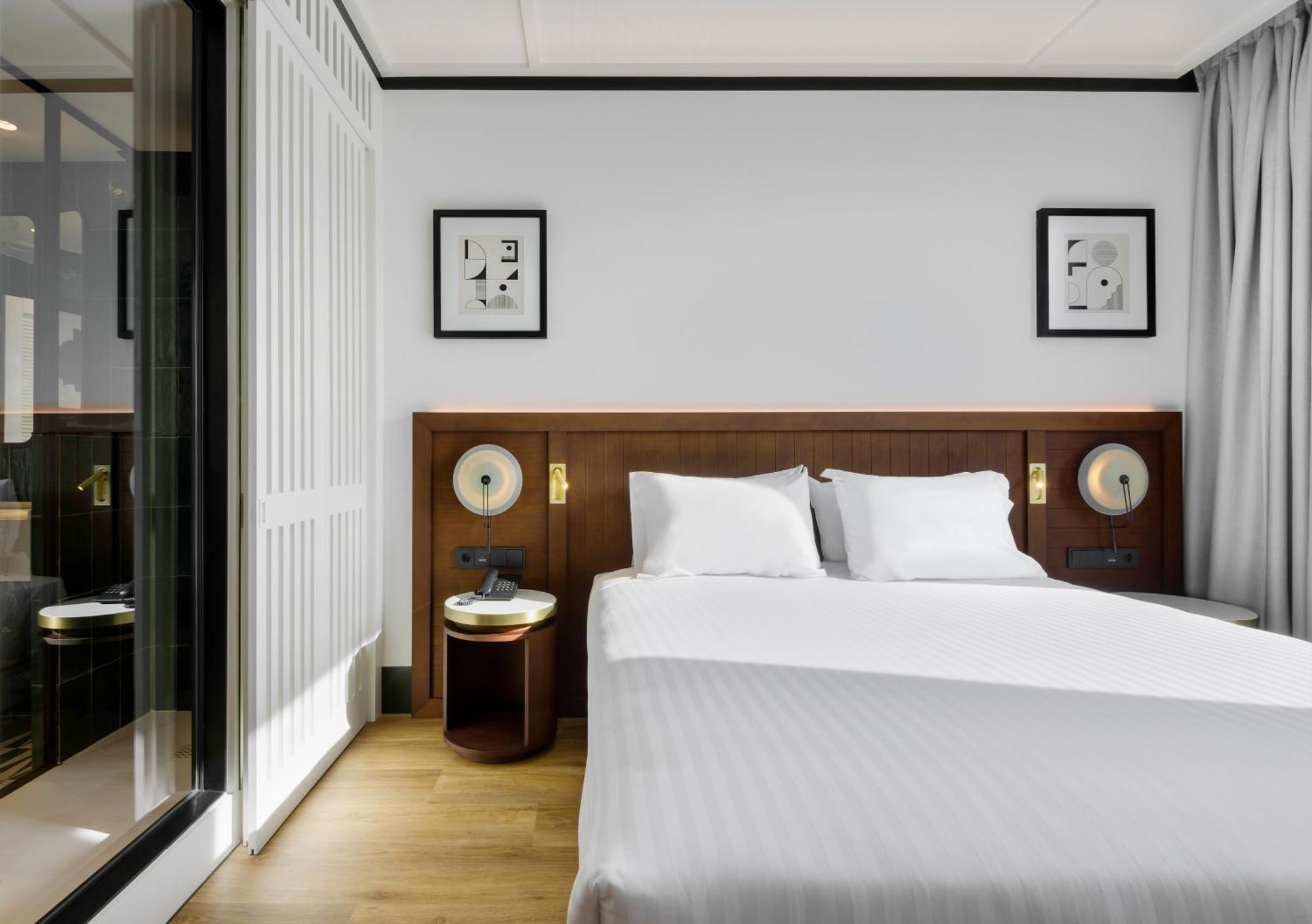 Deluxe Double or Twin Room,1538492275:JPEG