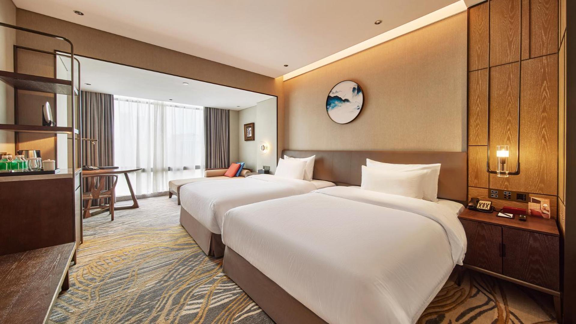 Non Smoking Elite Twin Bed Room