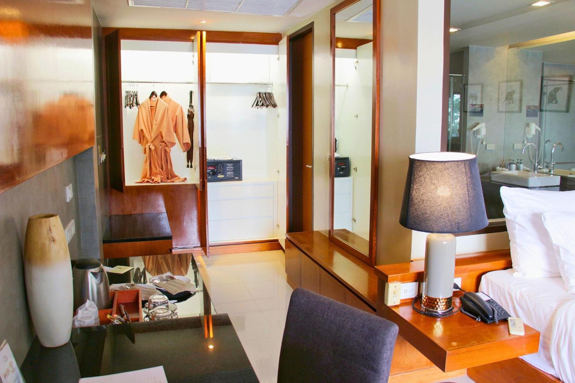 Beachfront Chalet 2nd Floor