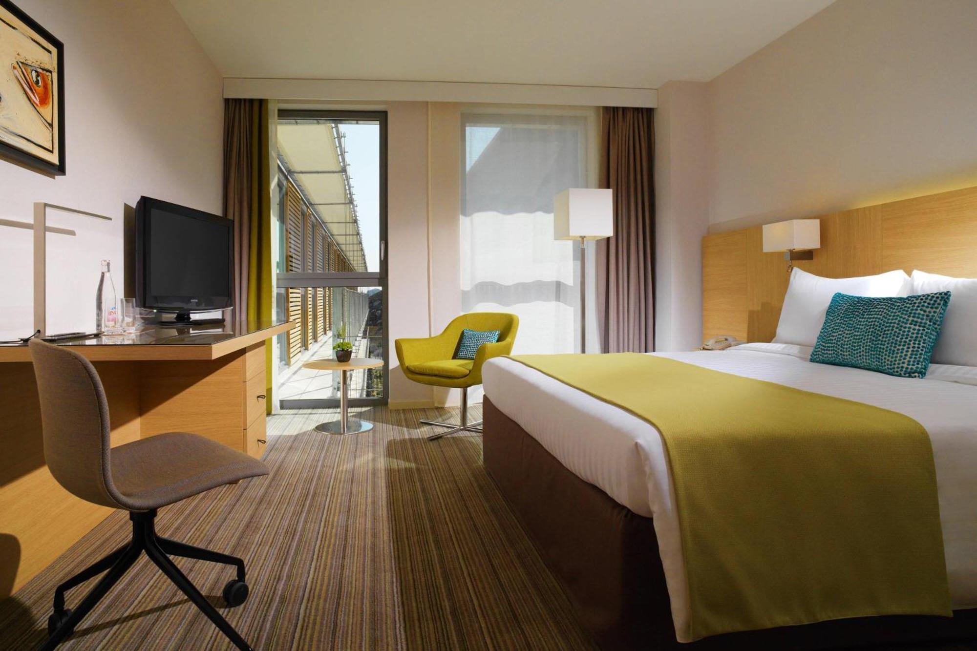 Standard room Guest room 1 King,1540304035:JPEG
