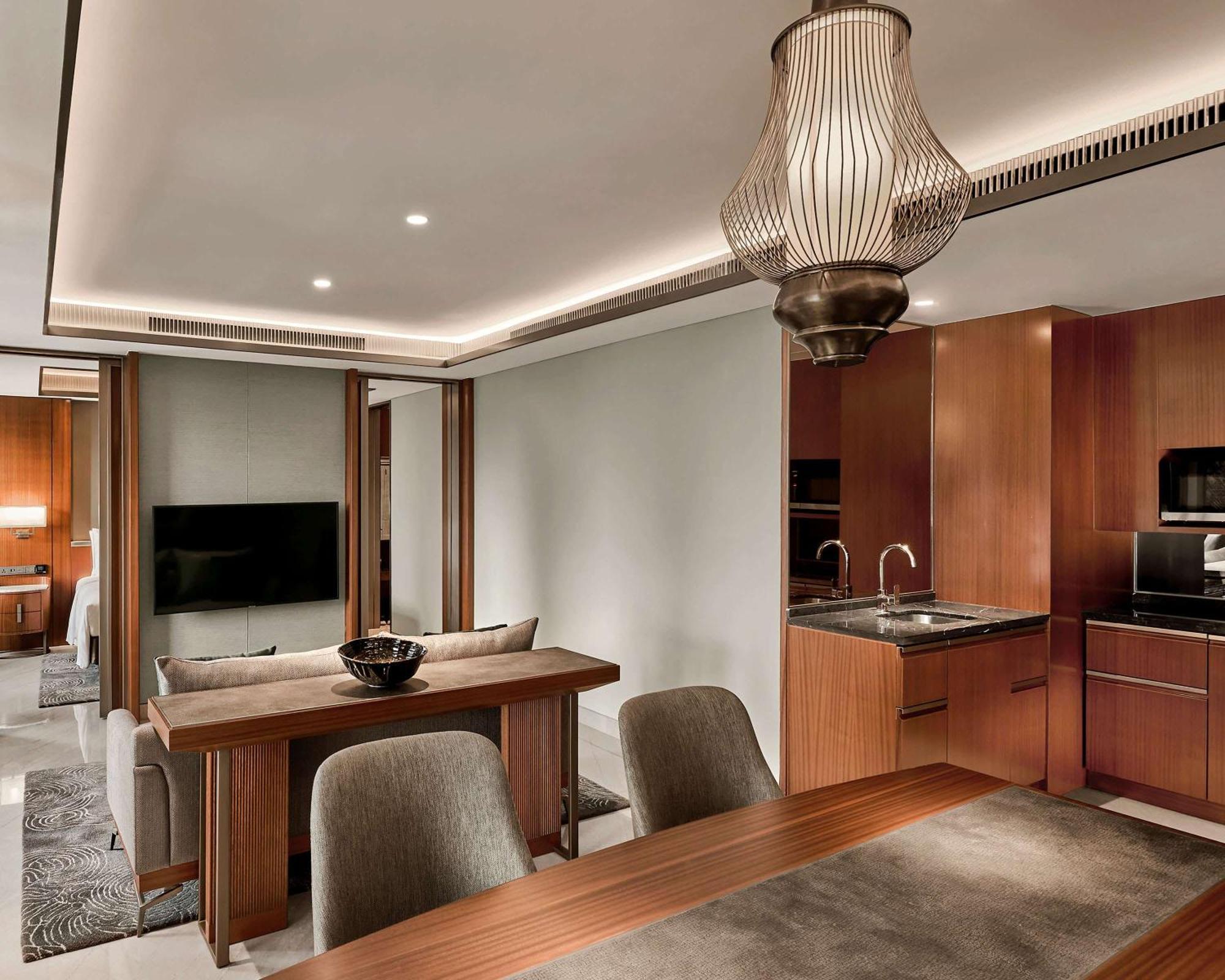 Grand Suite City View