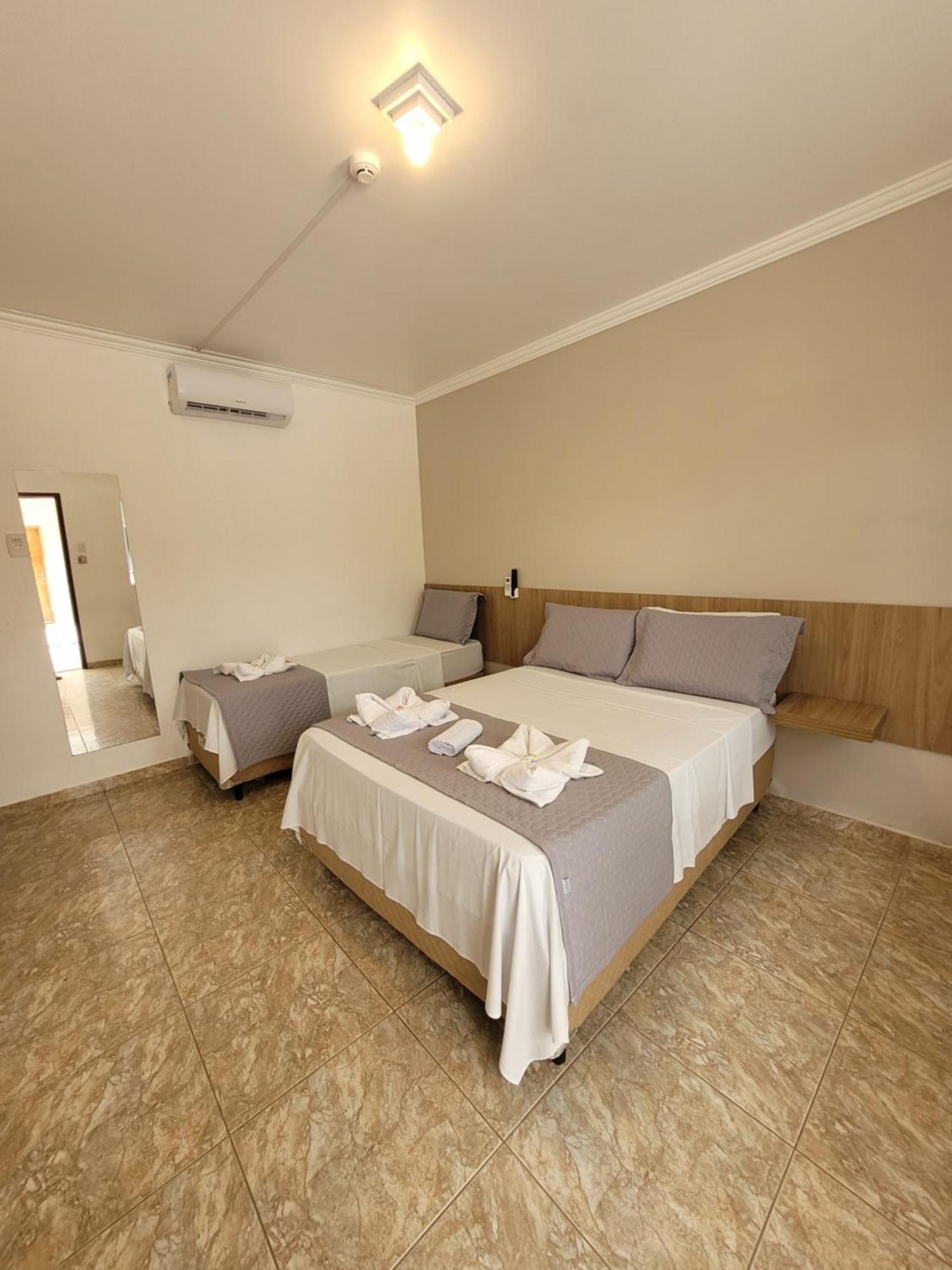 Quarto Triplo - Térreo