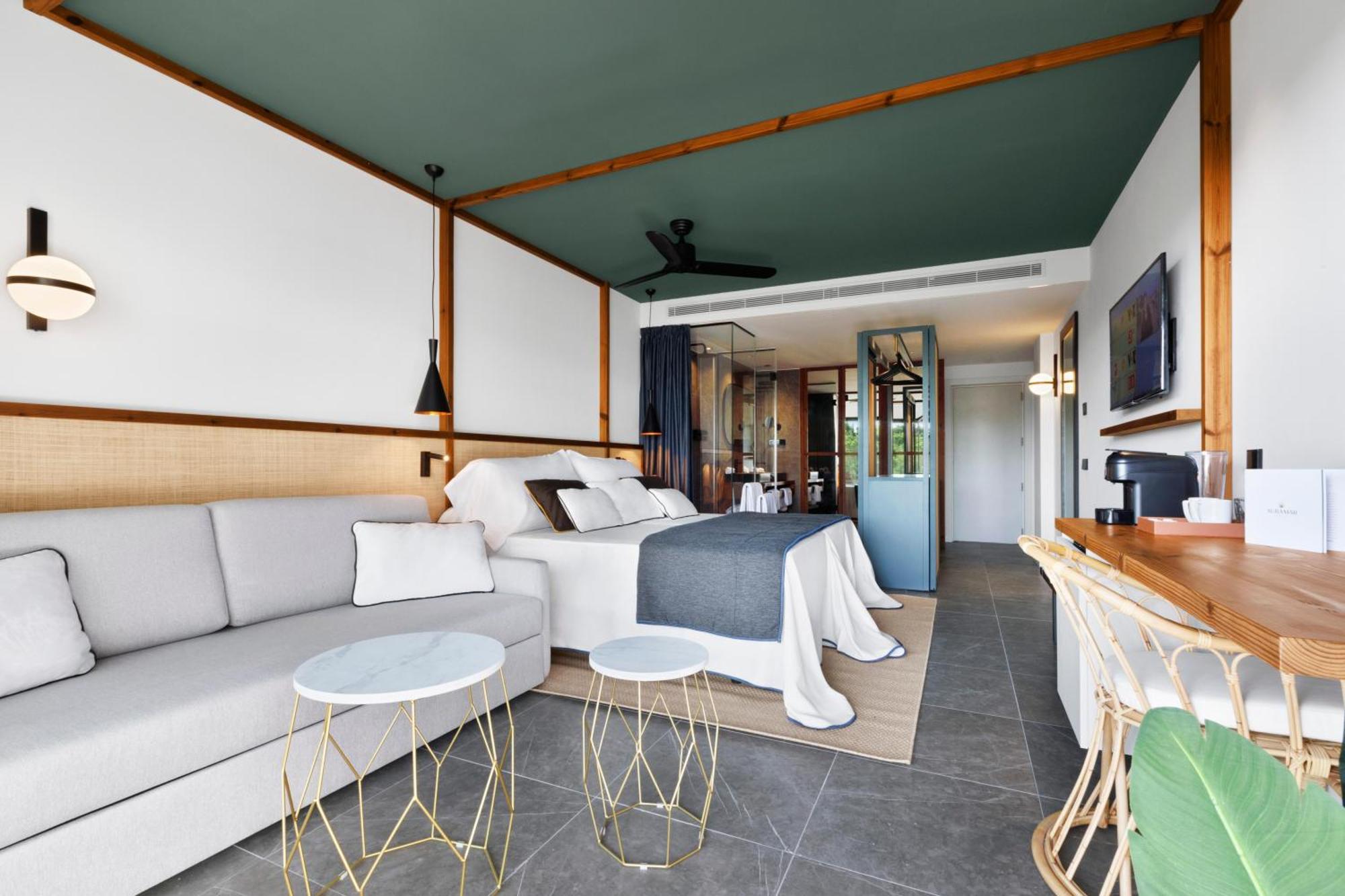 Deluxe Junior Suite