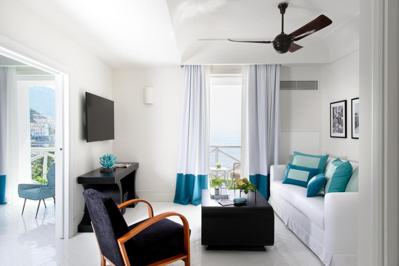 Executive Suite,1541049610:JPEG