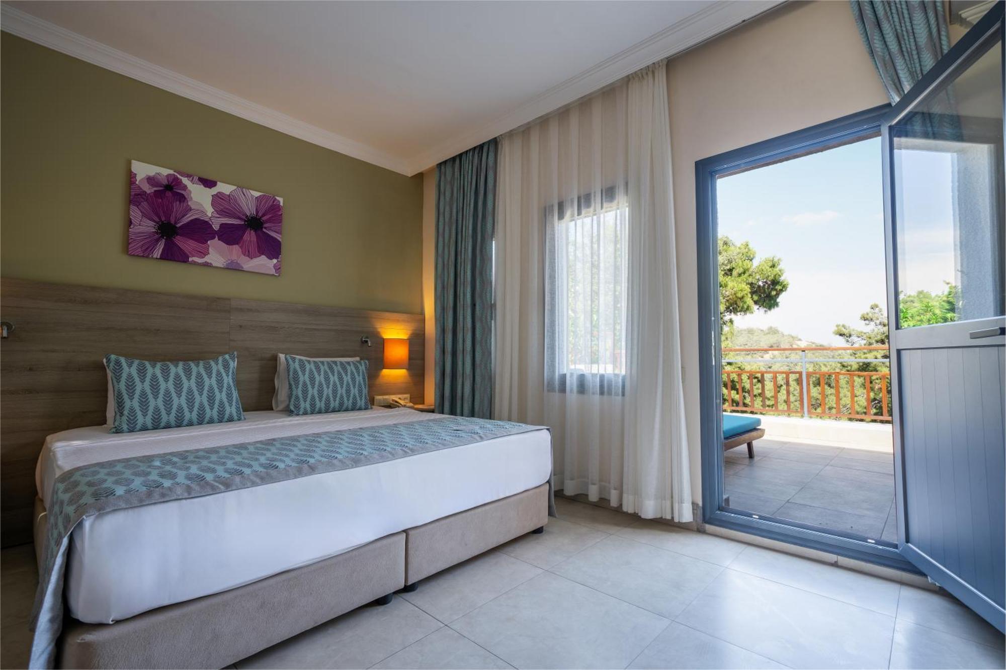Club Double Room,1541813542:JPEG