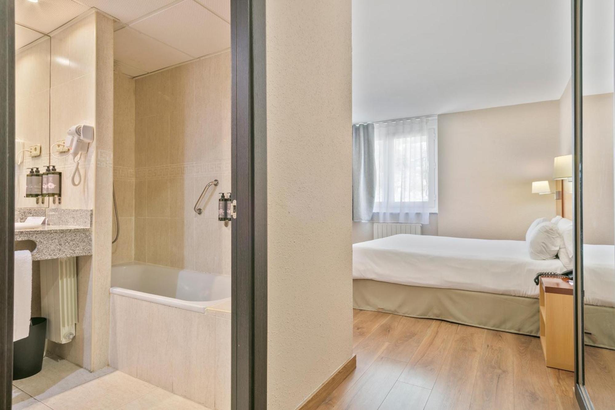 Exterior Double Room 1 or