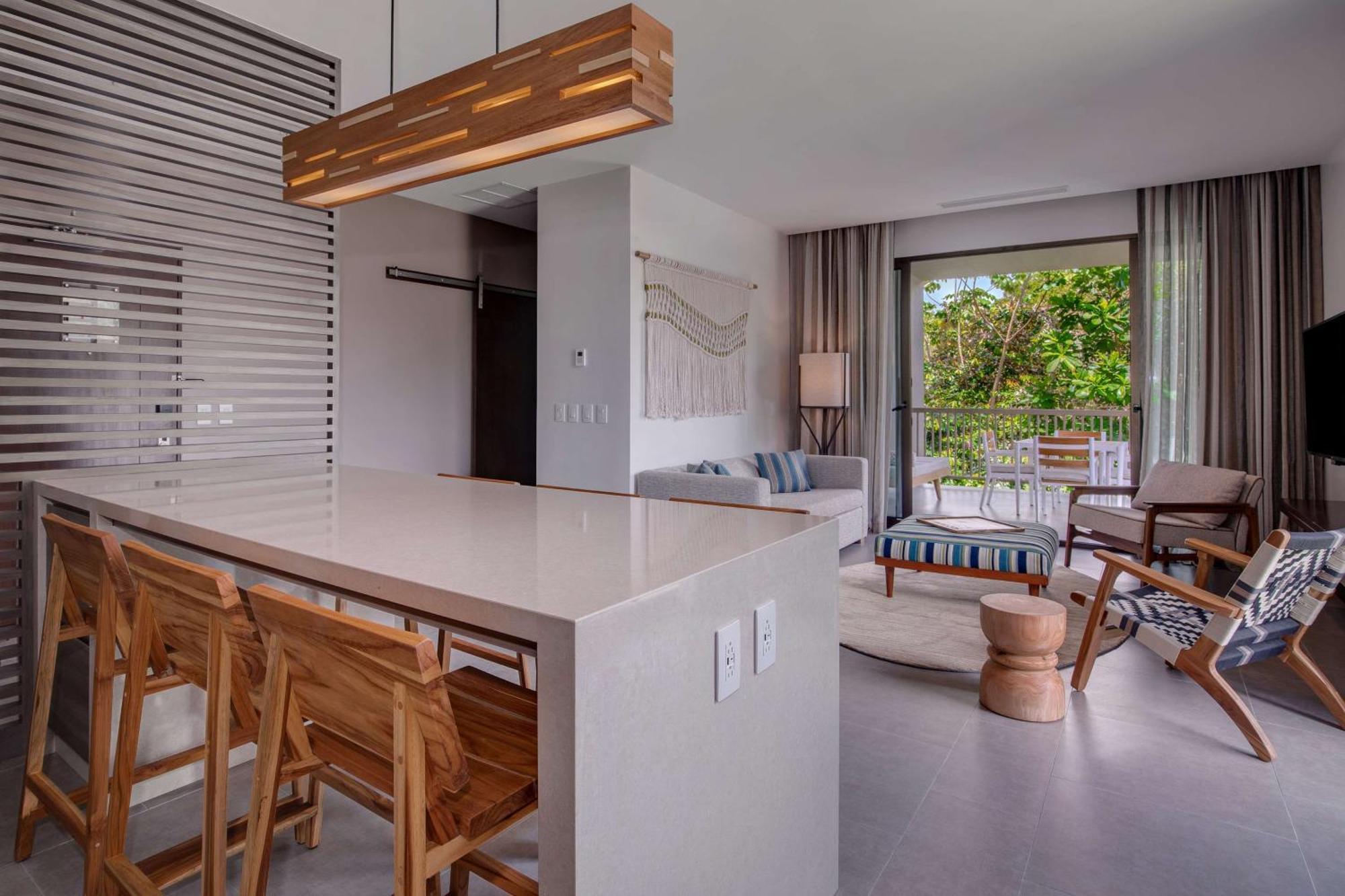 One-Bedroom King Suite Kitchen