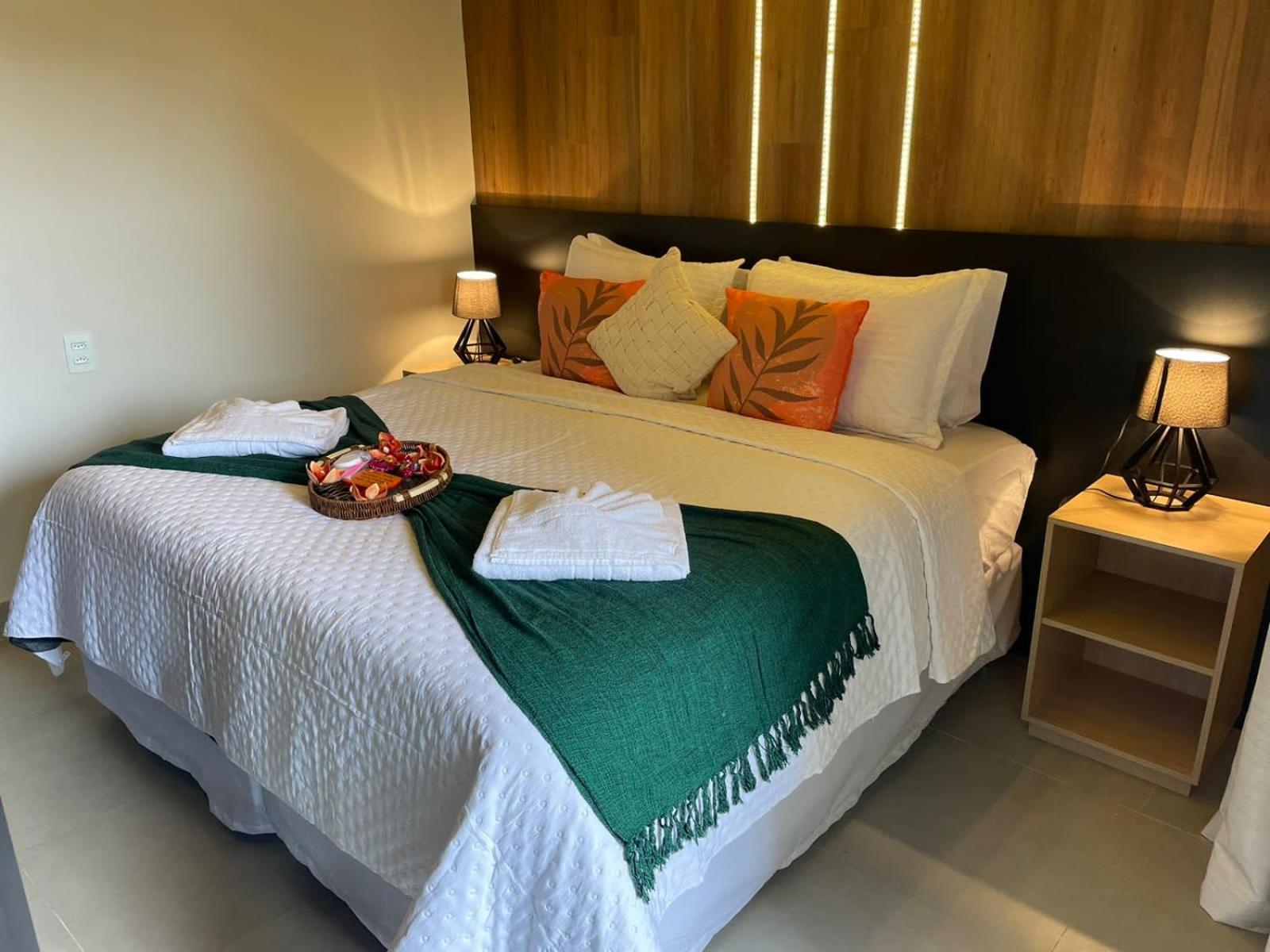 Quarto Deluxe com Cama de Casal ou 2 de Solteiro e Vista da Piscina