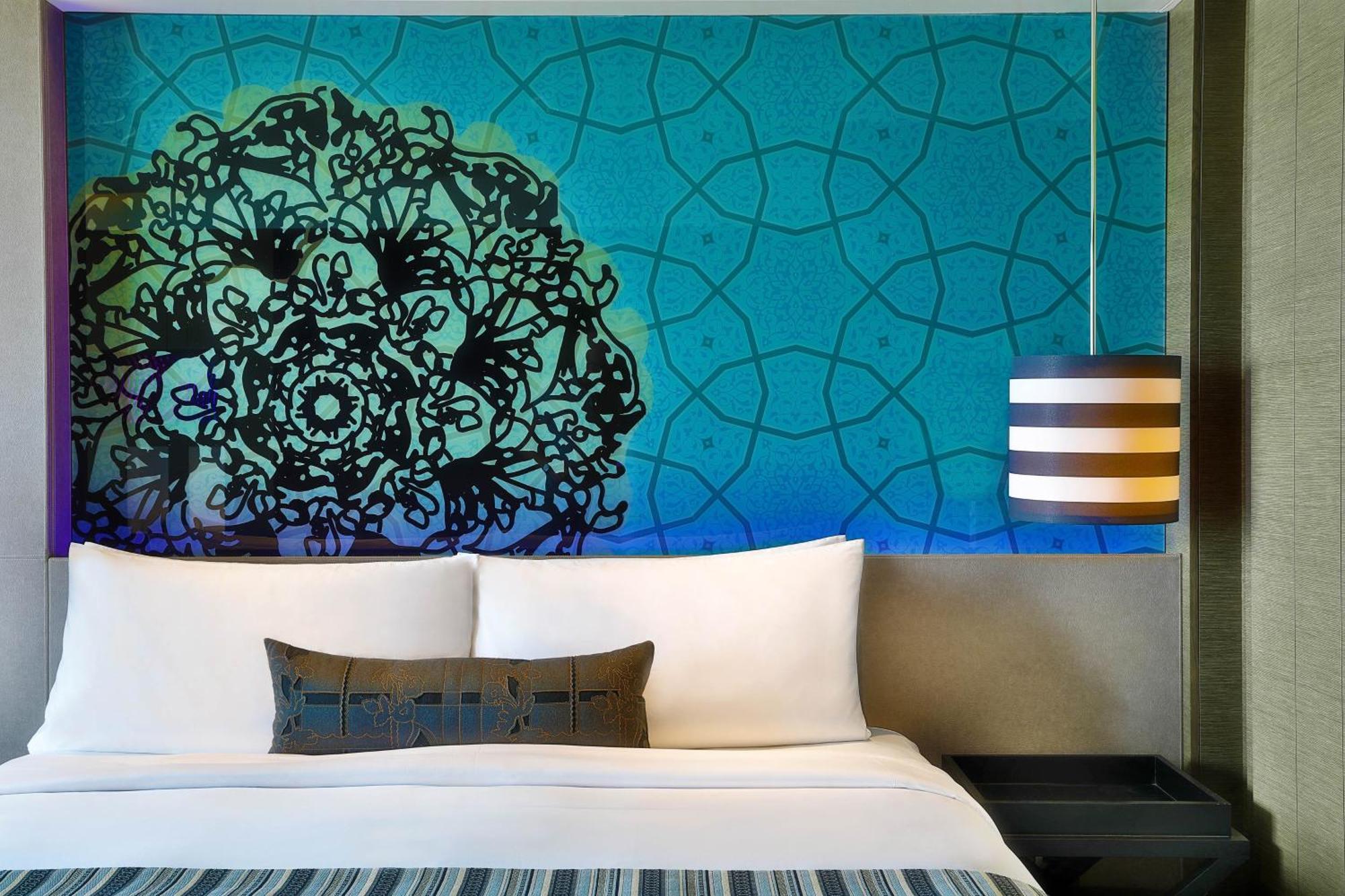Cozy Double Room Two Double Beds Balcony Partial Sea View