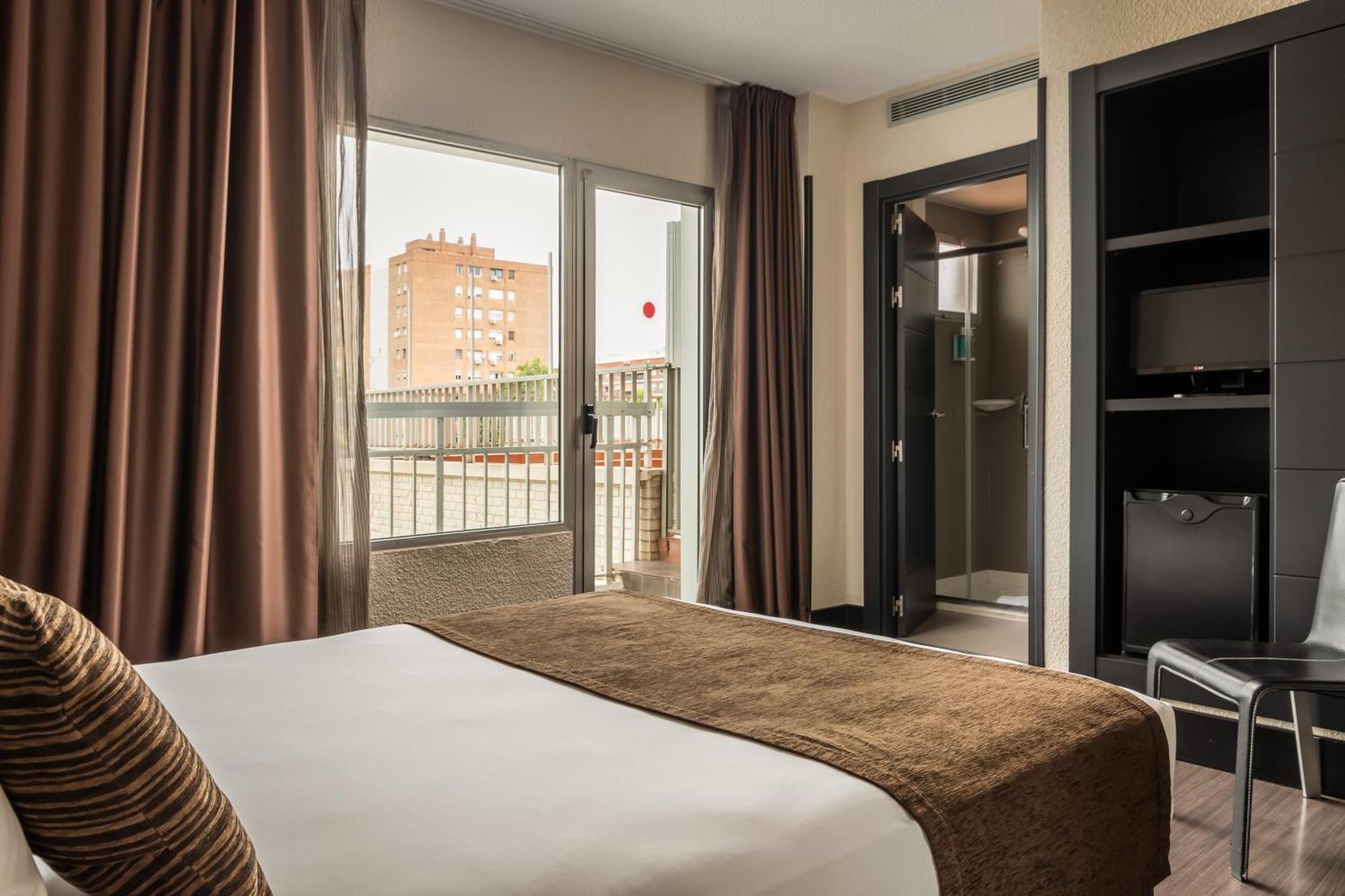 Single Room,1588049580:JPEG