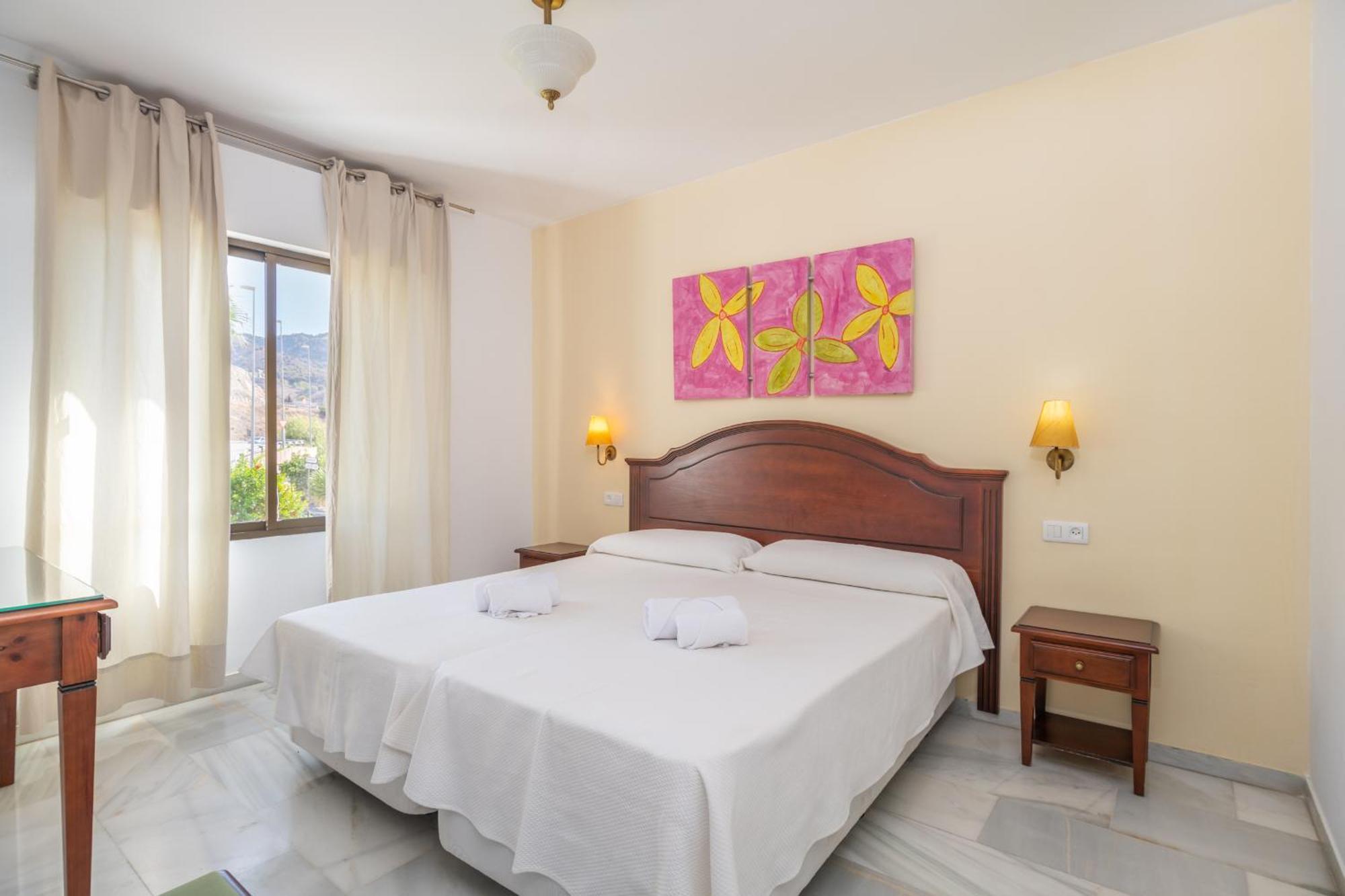 One-Bedroom Apartment,1548082708:JPEG