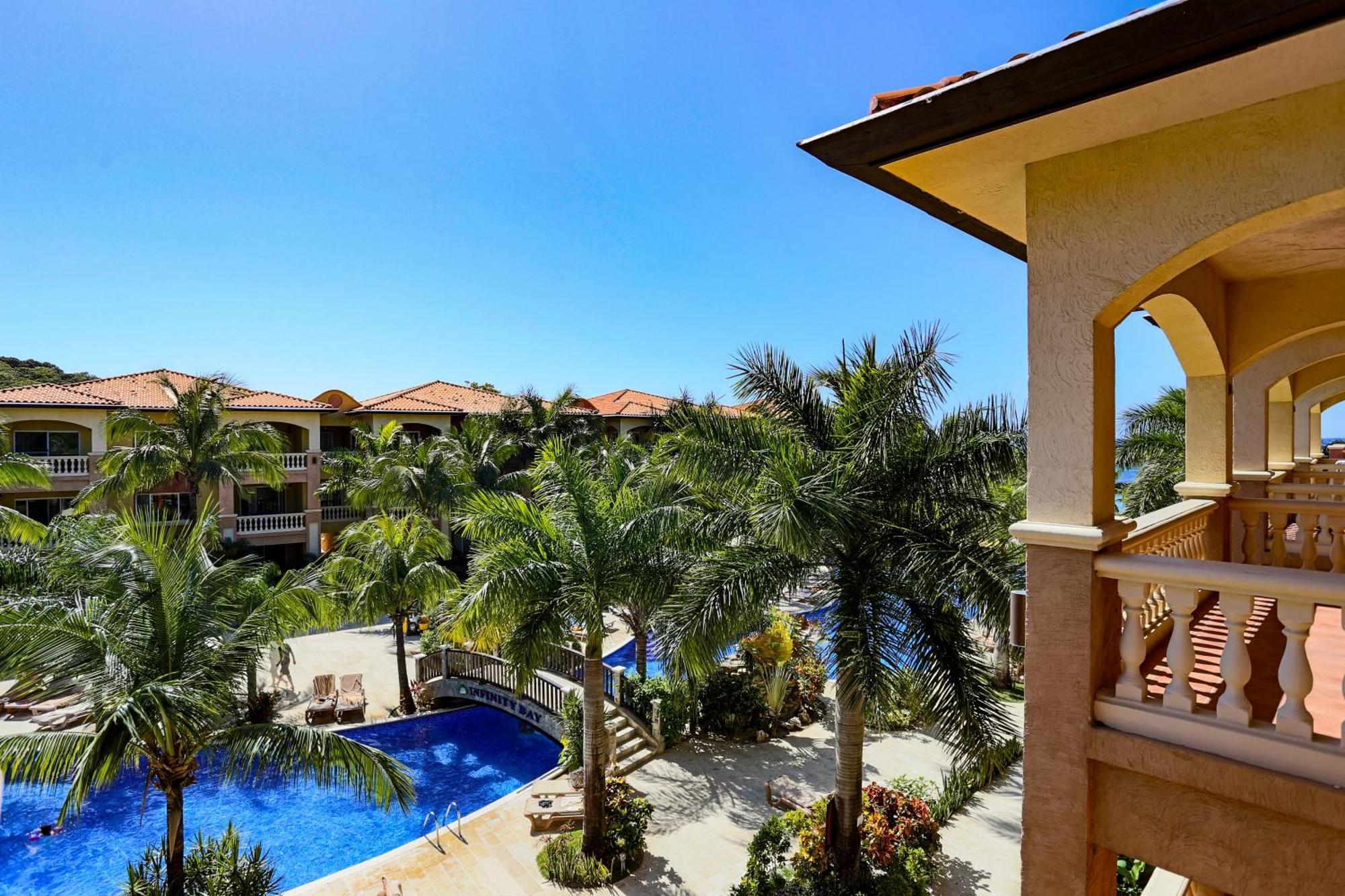 Three-Bedroom Villa Pool View