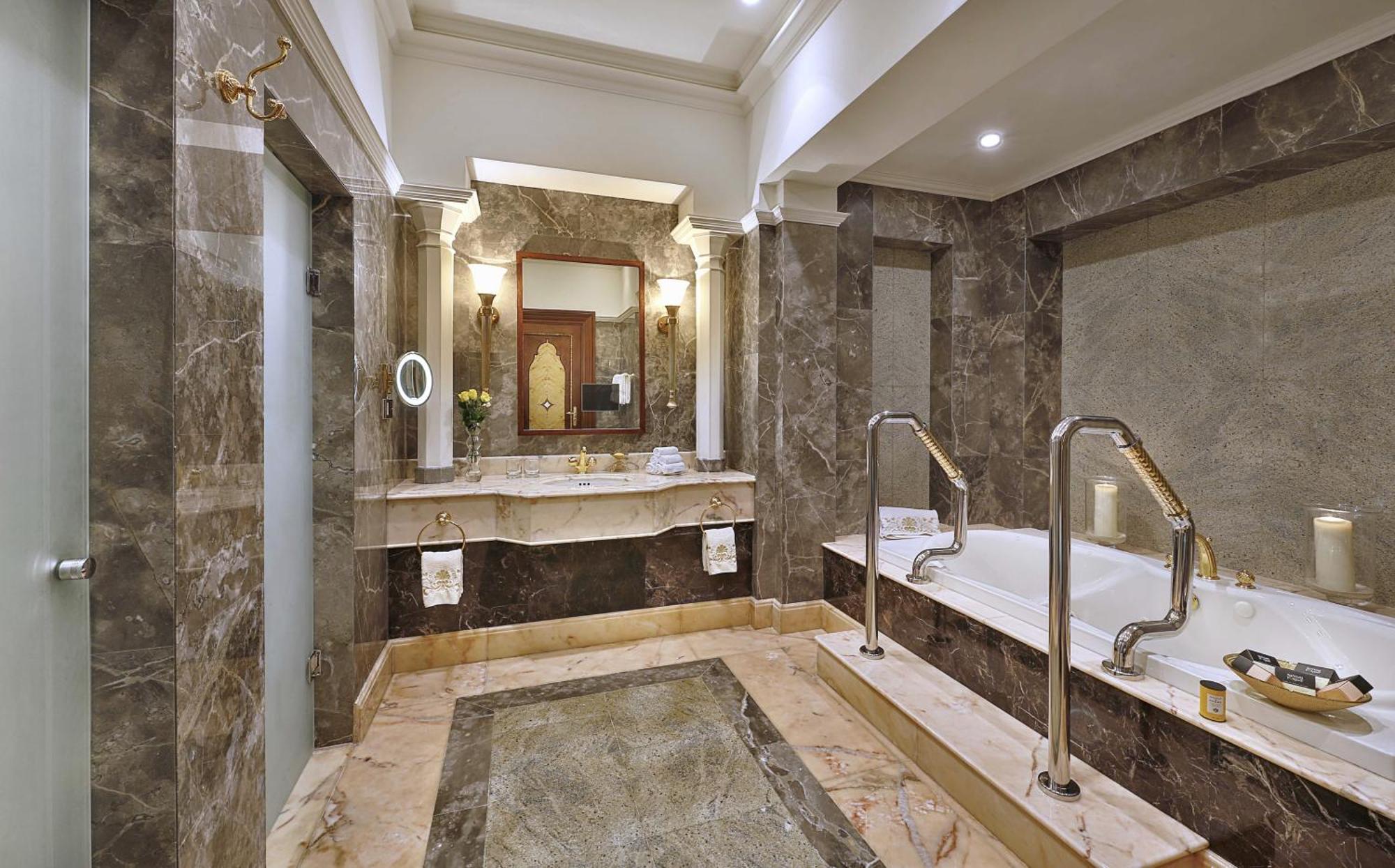 Royal Suite