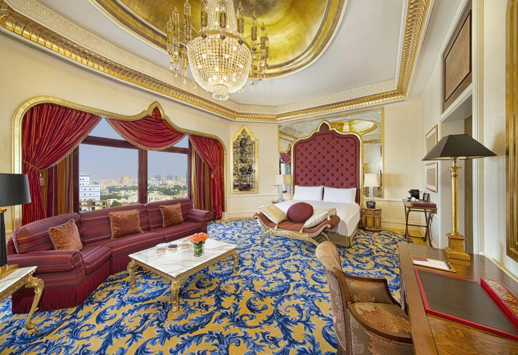Executive Suite with City View